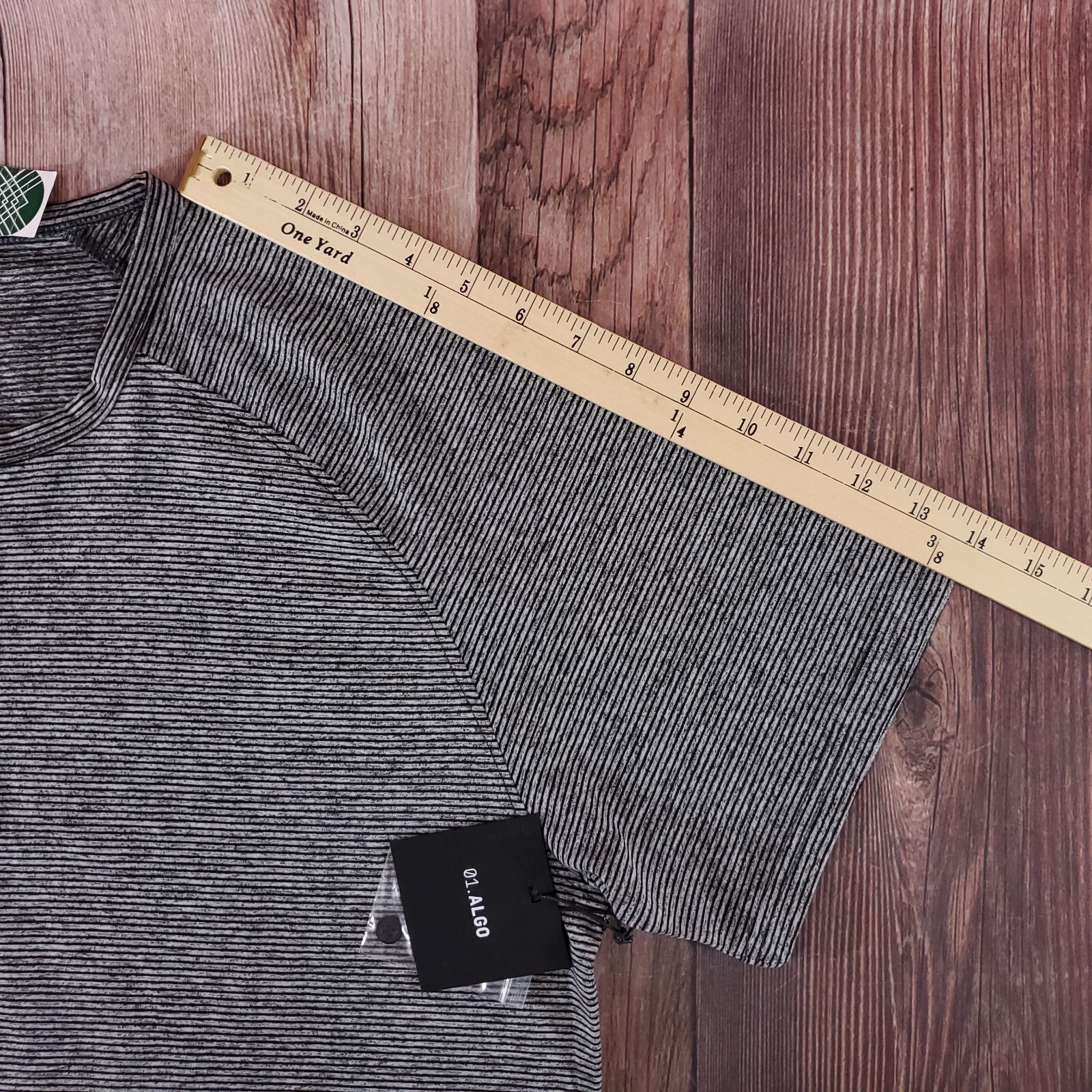 NWT 01.ALGO Mens Large Kris Performance Microstripe Henley Stitch Fix Gray Black