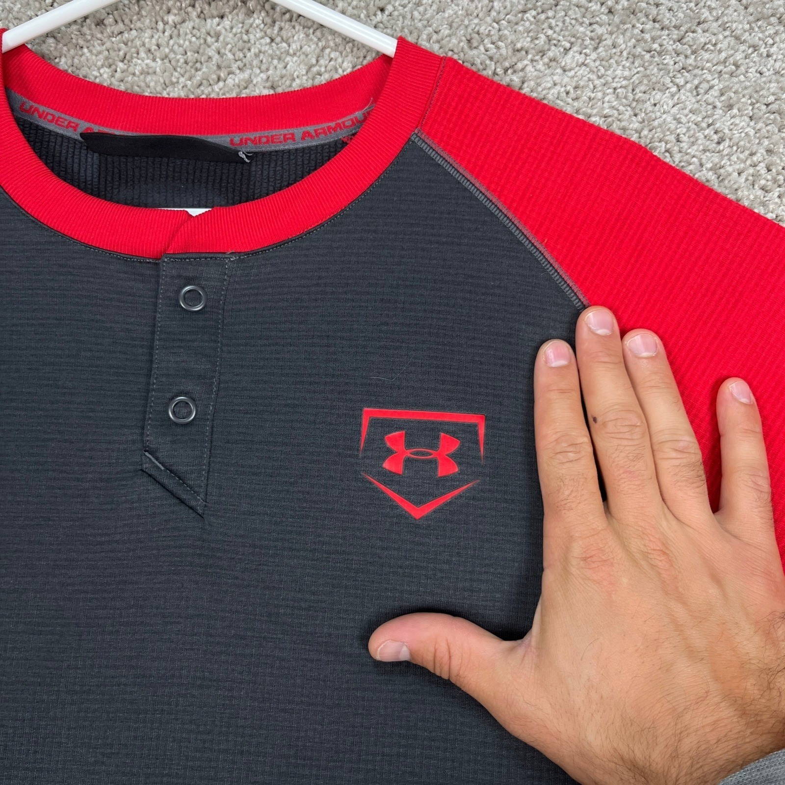 Under Armour Mens M Baseball 1/4 Pullover Shirt Red Gray Long Sleeve ColdGear