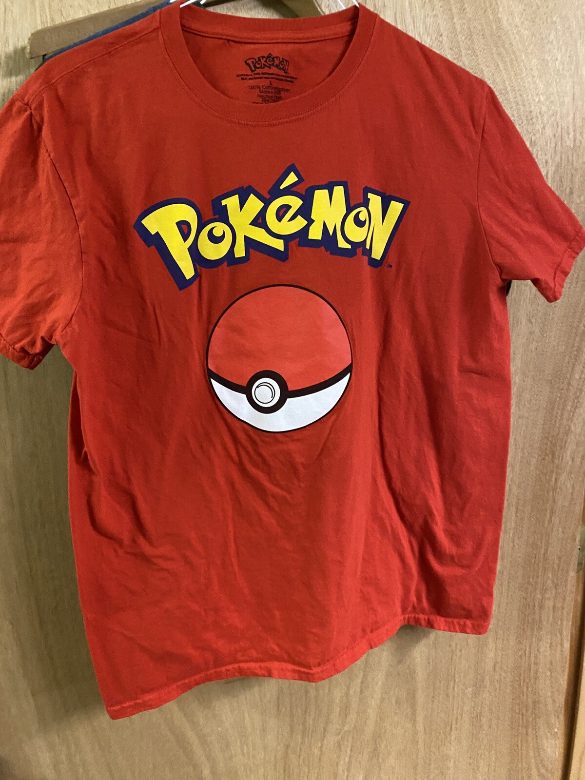 Pokemon Poke Ball Graphic T-Shirt Men’s L Red Cotton Short Sleeve