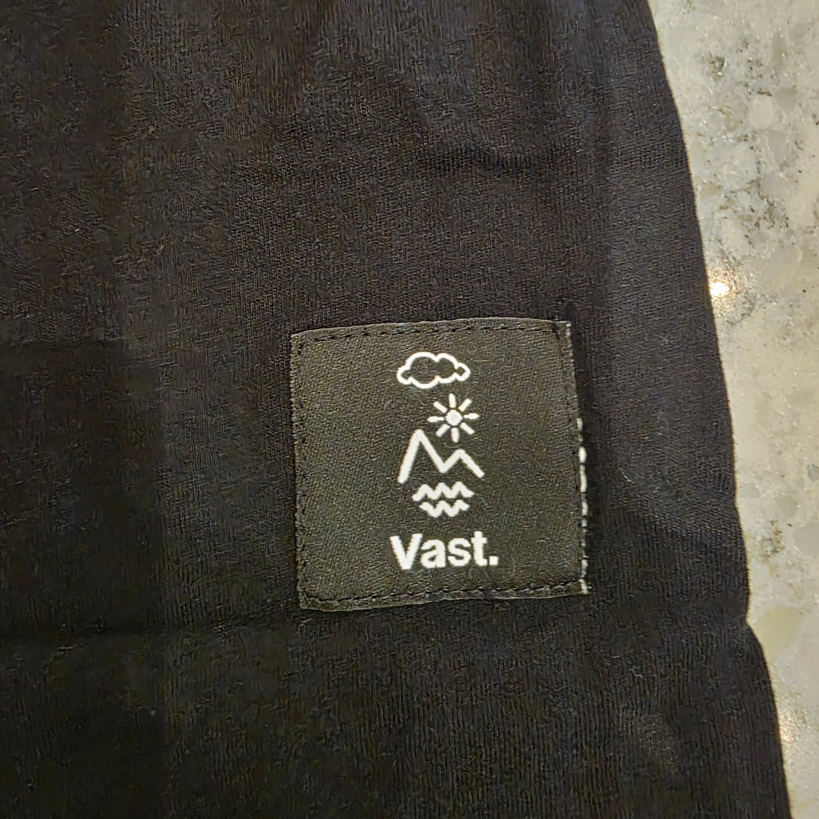 Vast Men’s Climate Change – Long Sleeve T-Shirt Size: XL Black & White NWT