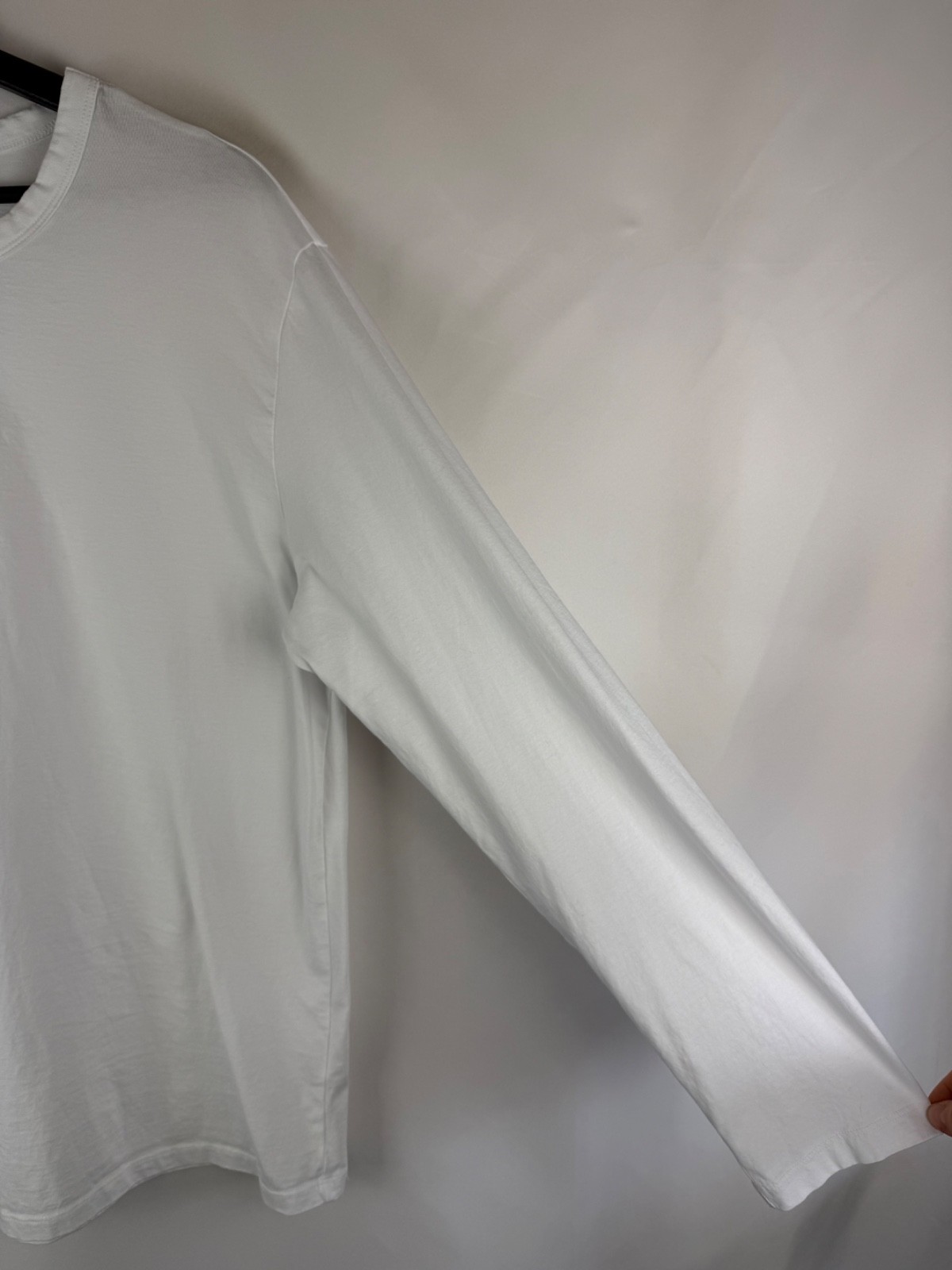 Quince Men’s White Long Sleeve 100% Pima Cotton Luxe Touch Tee Shirt Large L