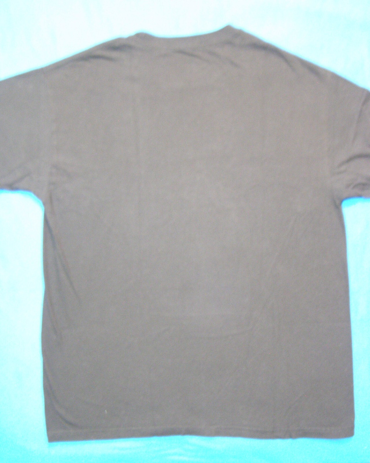 Hinano Tahiti Seated Island Girl T-Shirt Red Background Palms Black Shirt Size L