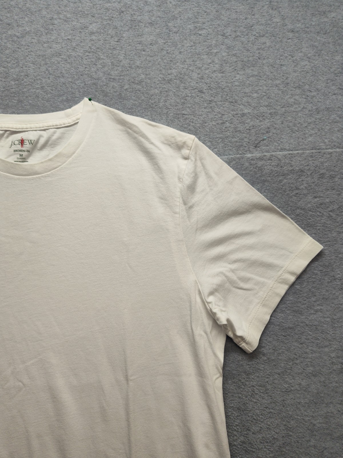 J Crew Men T Shirt M White 100% Cotton Classic Fit Short Sleeve Crew Neck Tee