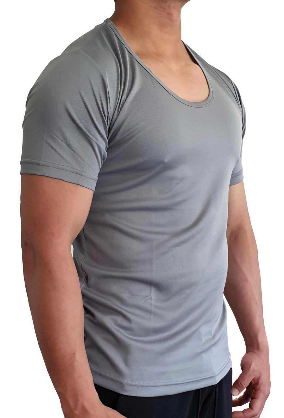MENS SCOOP NECK T SHIRT QUICK DRY POLYESTER SLIM FIT S – XXL EURO CASUAL MUSCLE