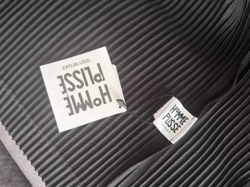 HOMME PLISSE ISSEY MIYAKE Pleats Casual T-Shirt Size 1.2.3.4 JP DDP