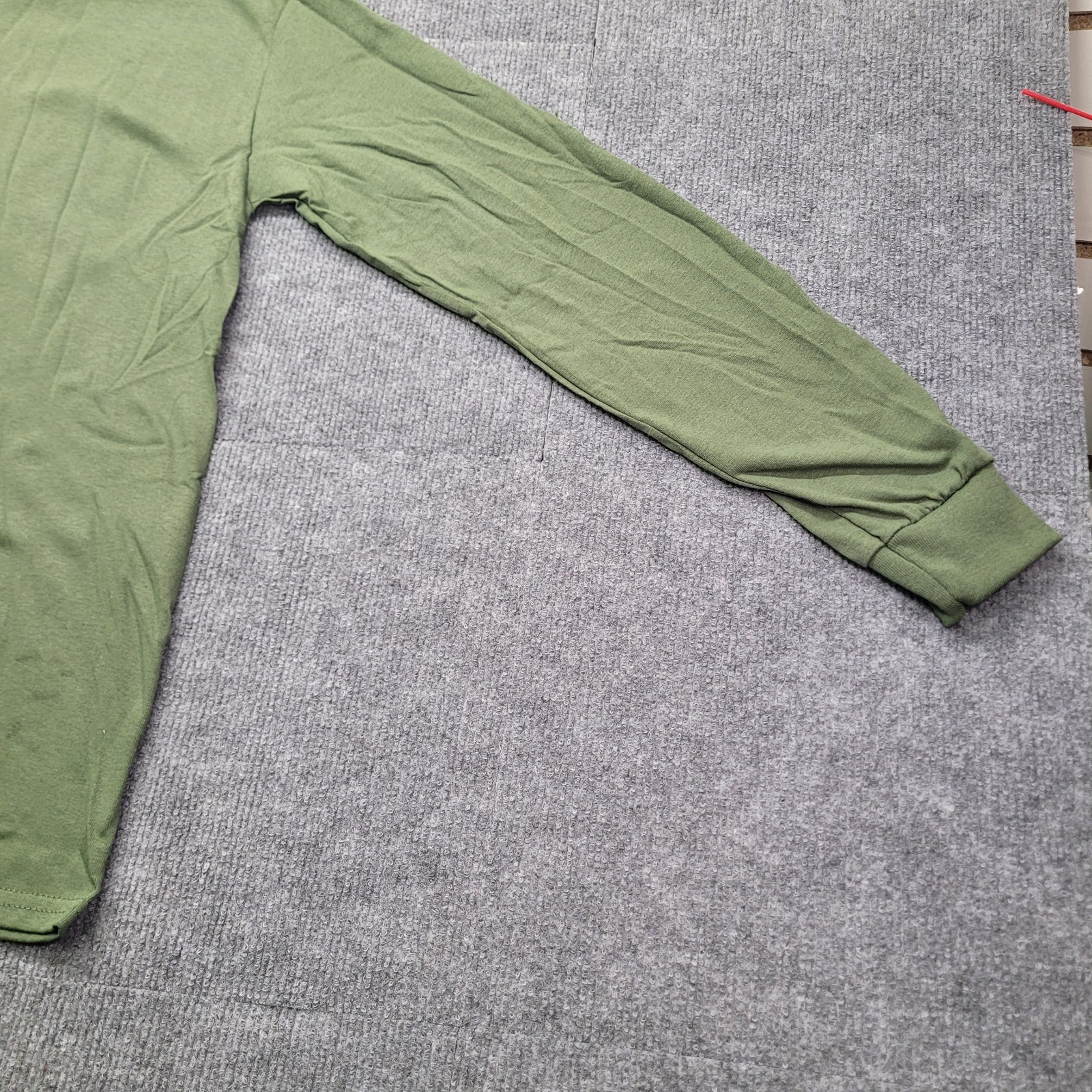 Gildan G540 Men’s Heavy Cotton Preshrunk Long Sleeve Shirt Green Size Small