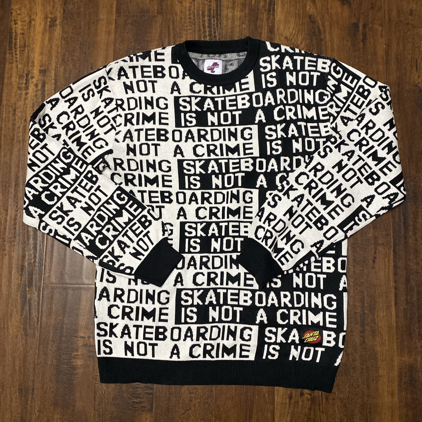 New Santa Cruz Skateboards Longsleeve Shirt Not A Crime Black Size Large. E1