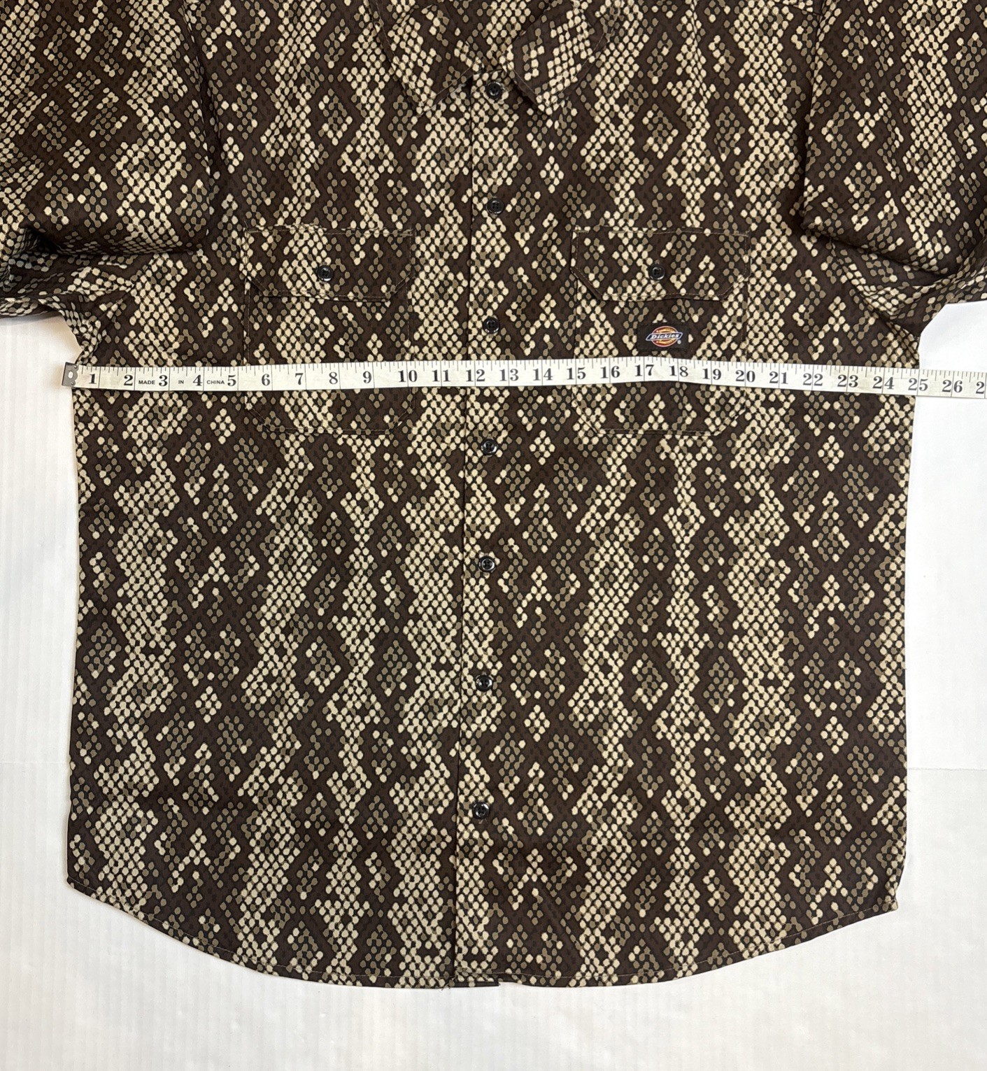 Dickies Button Up Mens Long sleeve Shirt Digital Snake Skin Camo Size XL