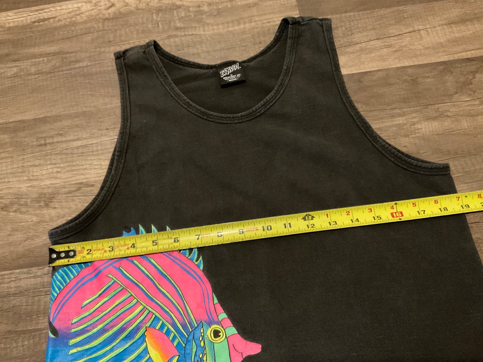 VTG 80’S BRAVO! TANK TOP SAN JUAN P.R. FISH PRINT ( MENS M ) DISTRESSED BLACK