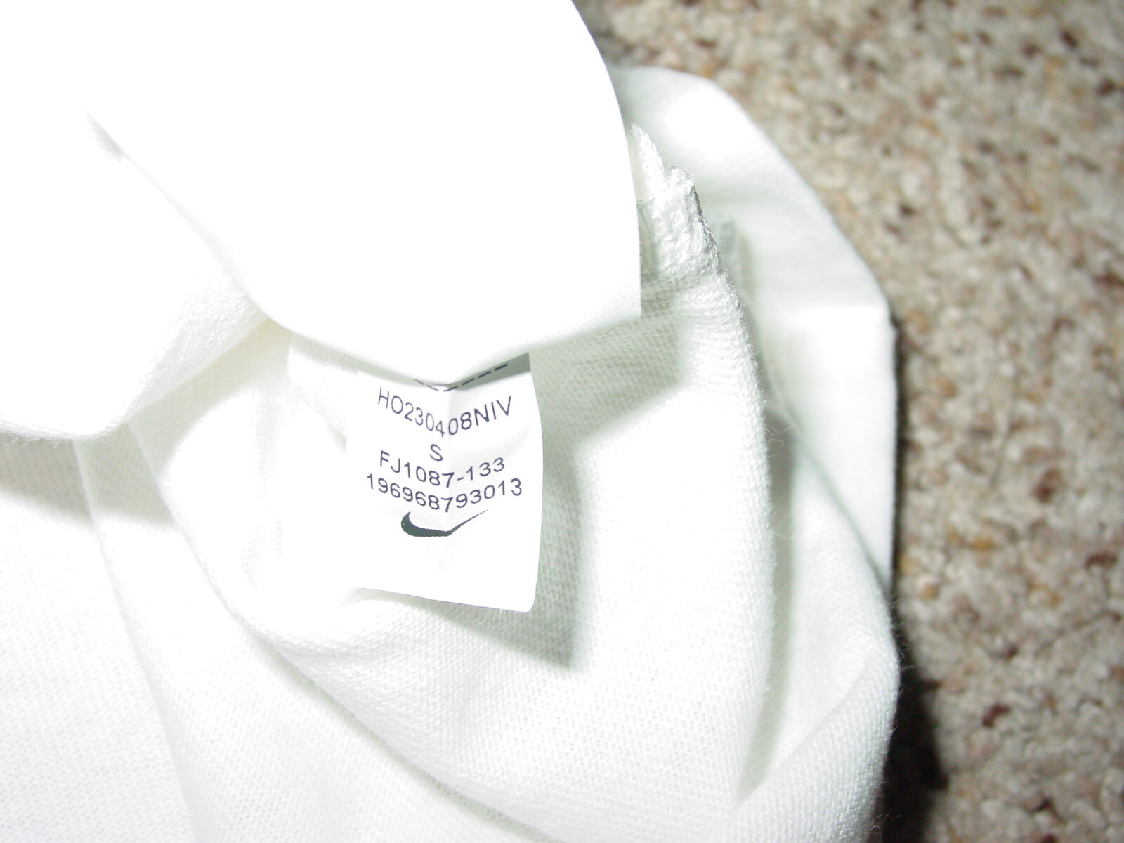 Mens Nike Graphics Sportswear FJ1087-133 Longsleeve Air, Inc. White Shirt Size S