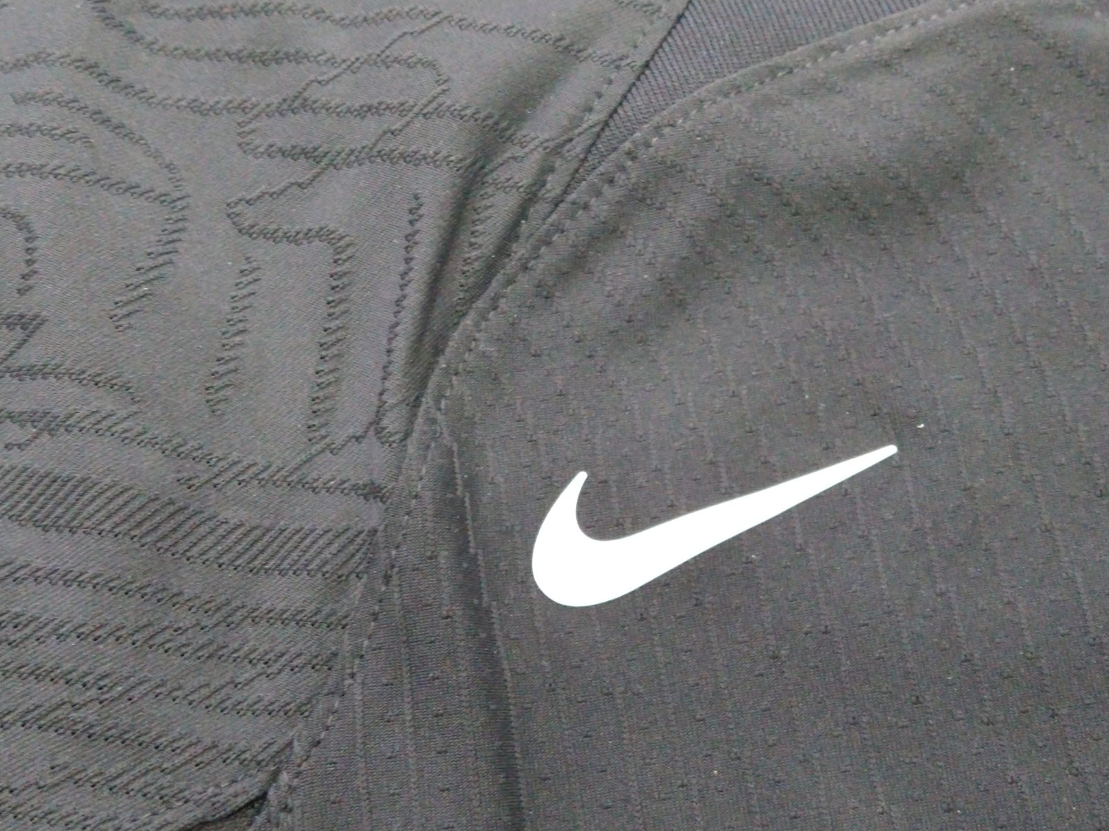 Nike Dri-FIT ADV Vapor 4 Knit Soccer Jersey – DR0671 010 – Black – Size: S – NWT