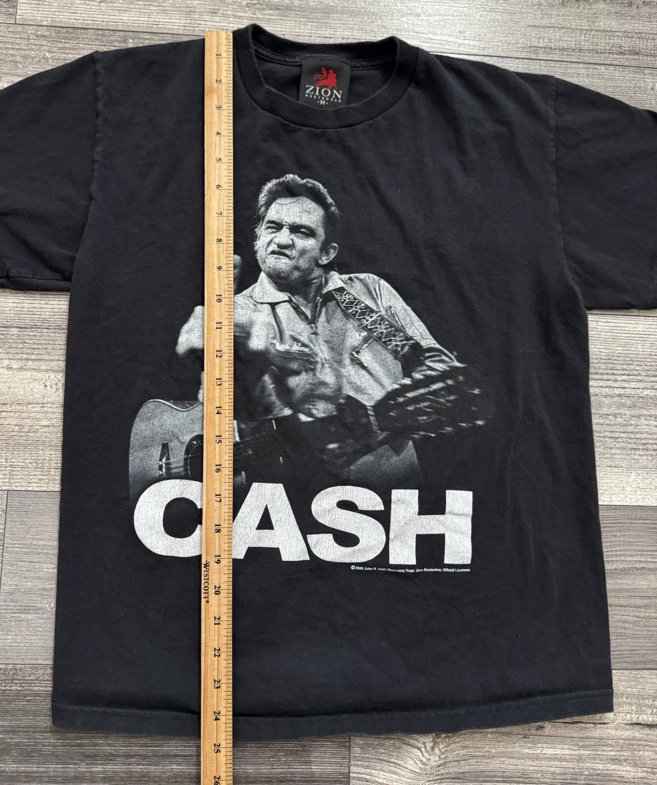 Johnny Cash Zion Rootswear 2009 Middle Finger Graphic T‑Shirt Medium Black