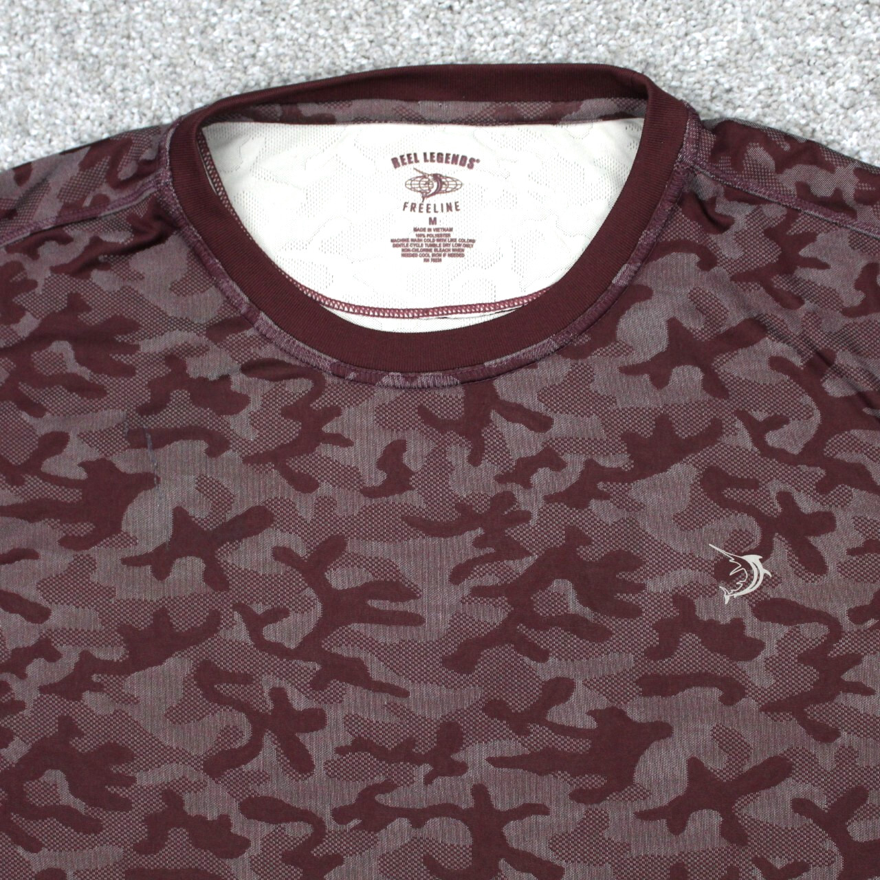 Reel Legends Shirt Mens Medium Red Camo Freeline Performance Fishing Long Sleeve