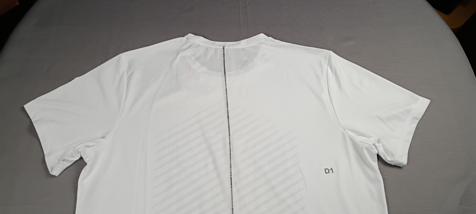 Asics White T Shirt Men Size XL SD Graphic SS Top Running Casual Reflective D1