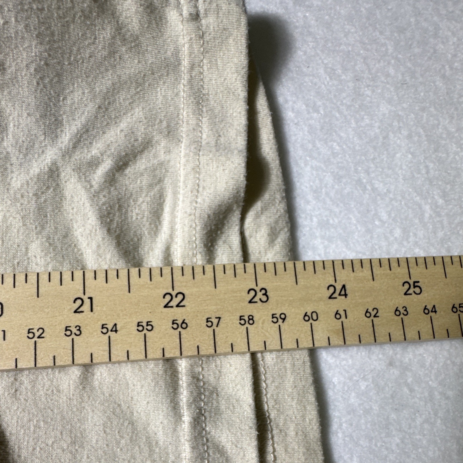 The North Face Men’s Beige Pocket Graphic T-Shirt Crew Neck Short Sleeve L/G