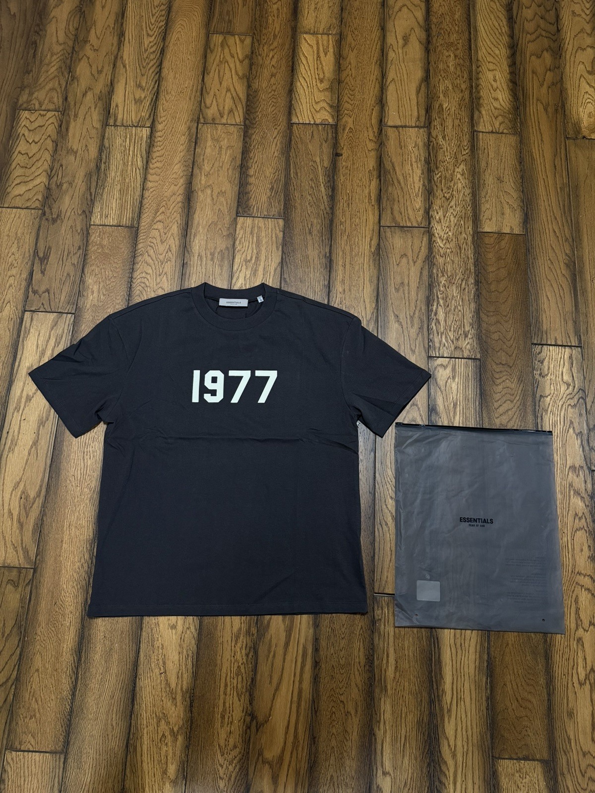 Fear Of God Essentials 1977 Iron Tee Brand New Size Small