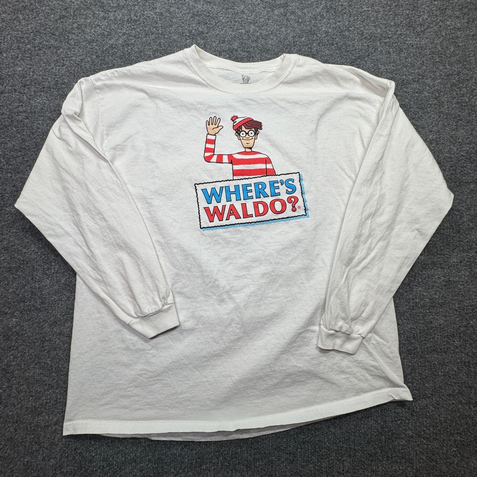 Where’s Waldo? T-Shirt Mens XXL White Long Sleeve Graphic Cartoon Camping Map