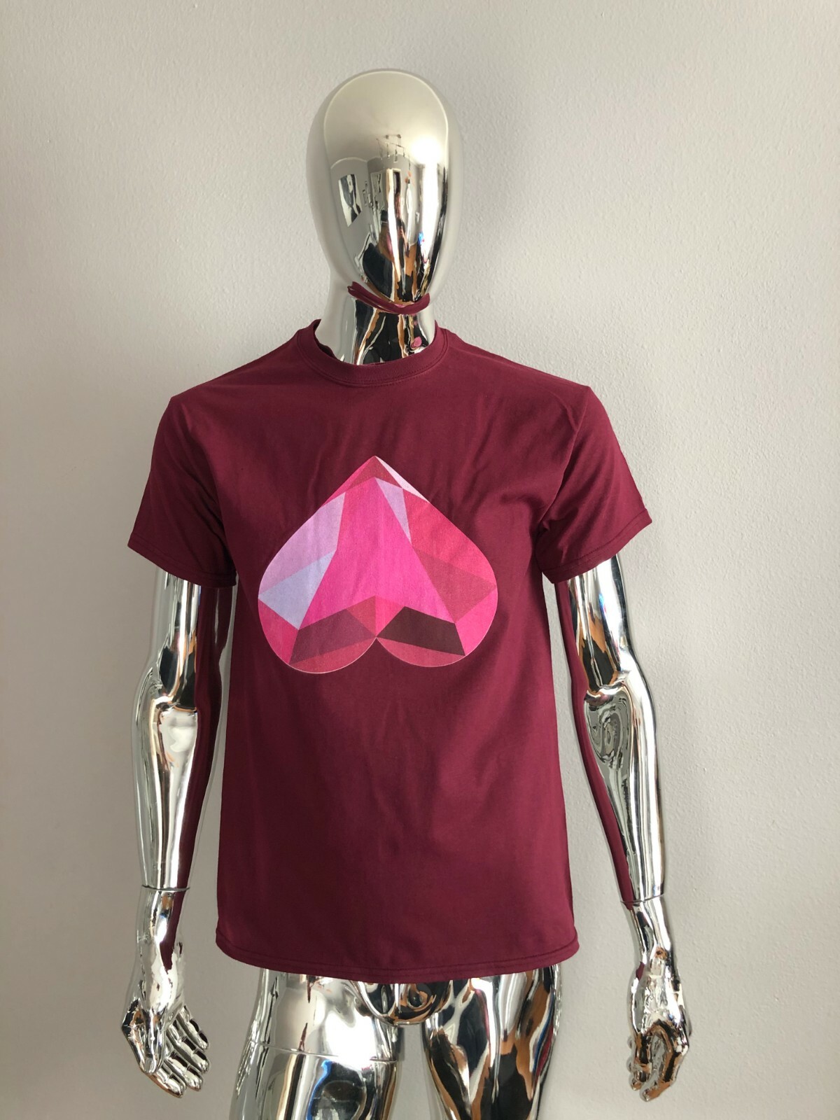 Steven Universe The Movie Spinel Heart Graphic T-Shirt Burgundy Maroon Size M