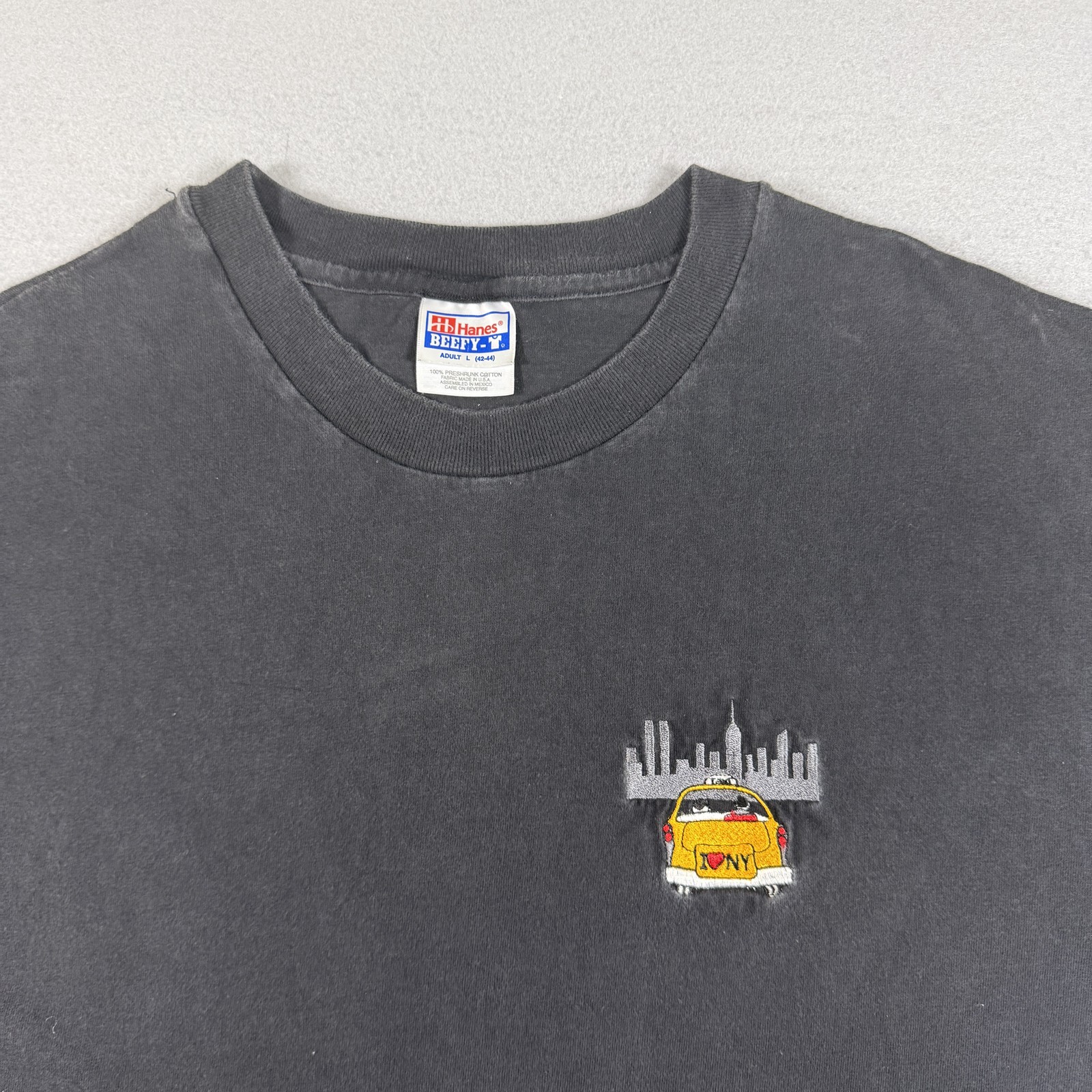 Hanes T-Shirt Men’s L Black 100% Cotton Vintage Y2K I Heart NY Embroidered