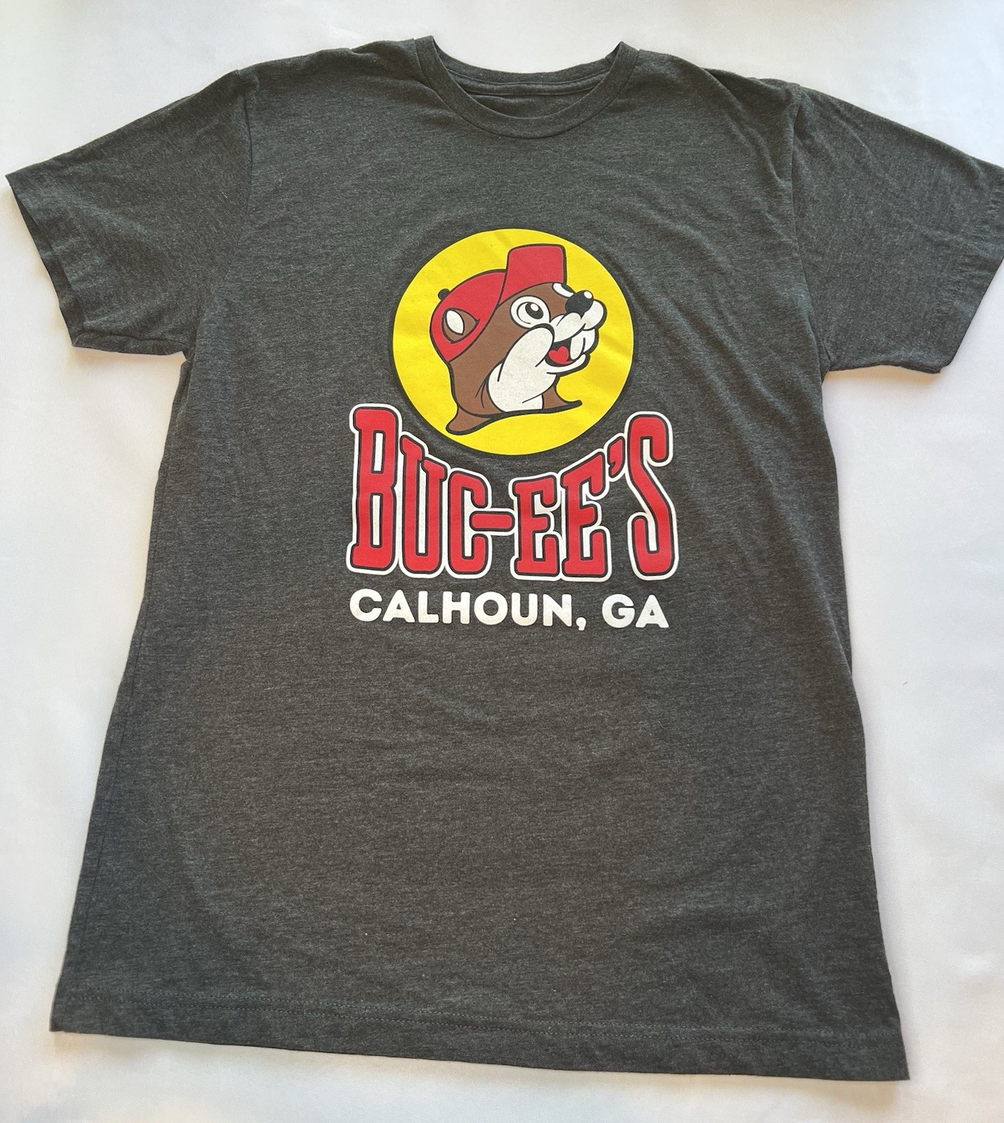 Buc-ee’s Calhoun GA Buc-ee Logo Graphic T-Shirt Gray M Cotton Blend