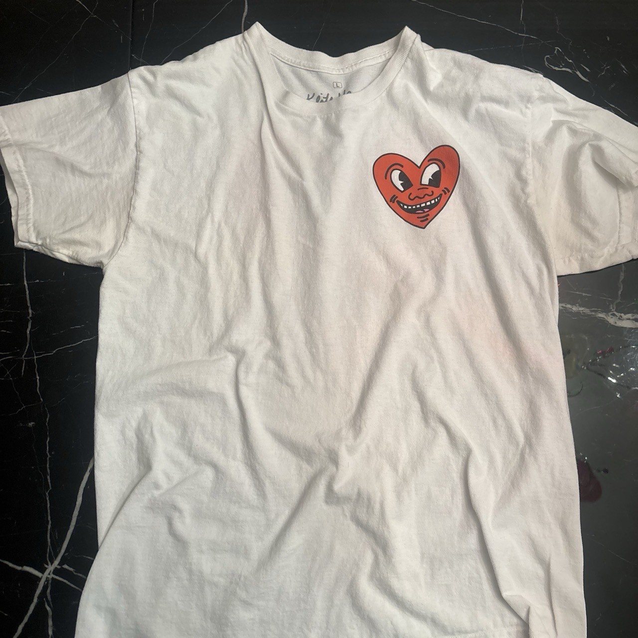 Keith Haring Men’s L White Graphic Heart Crew Neck Short Sleeve Cotton Tee