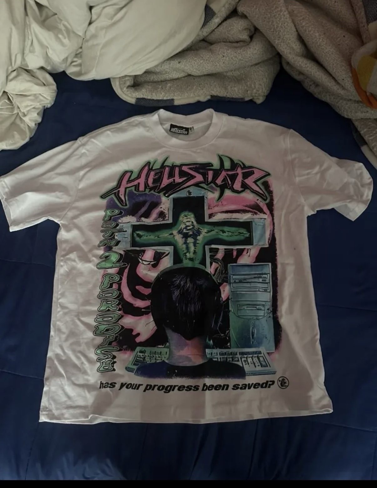 Hellstar Men’s Graphic Tee If you want to buy 1 each is 70 dollars