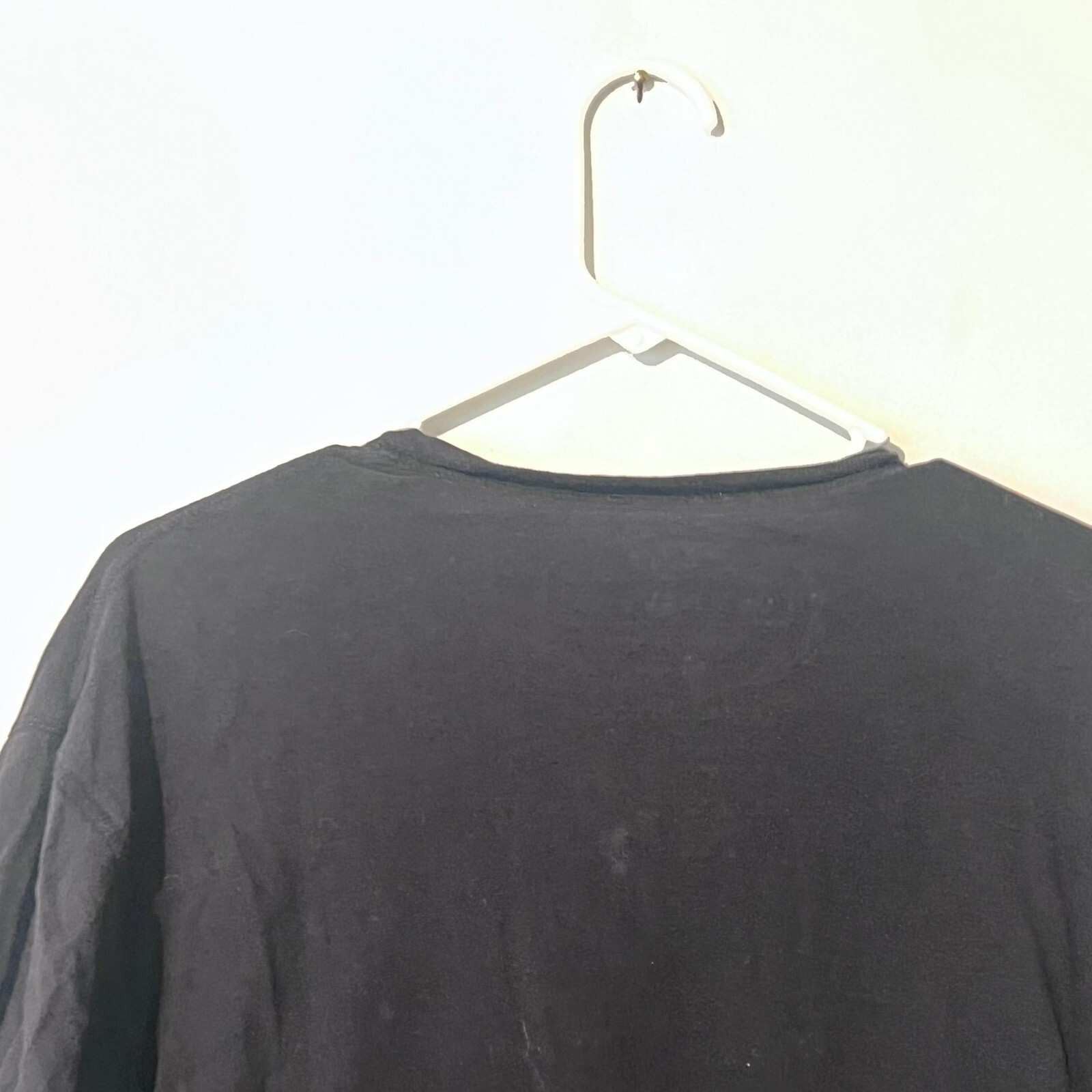 Old Navy Mens T-Shirt Size XL Black Faded Embossed American Heritage Co.