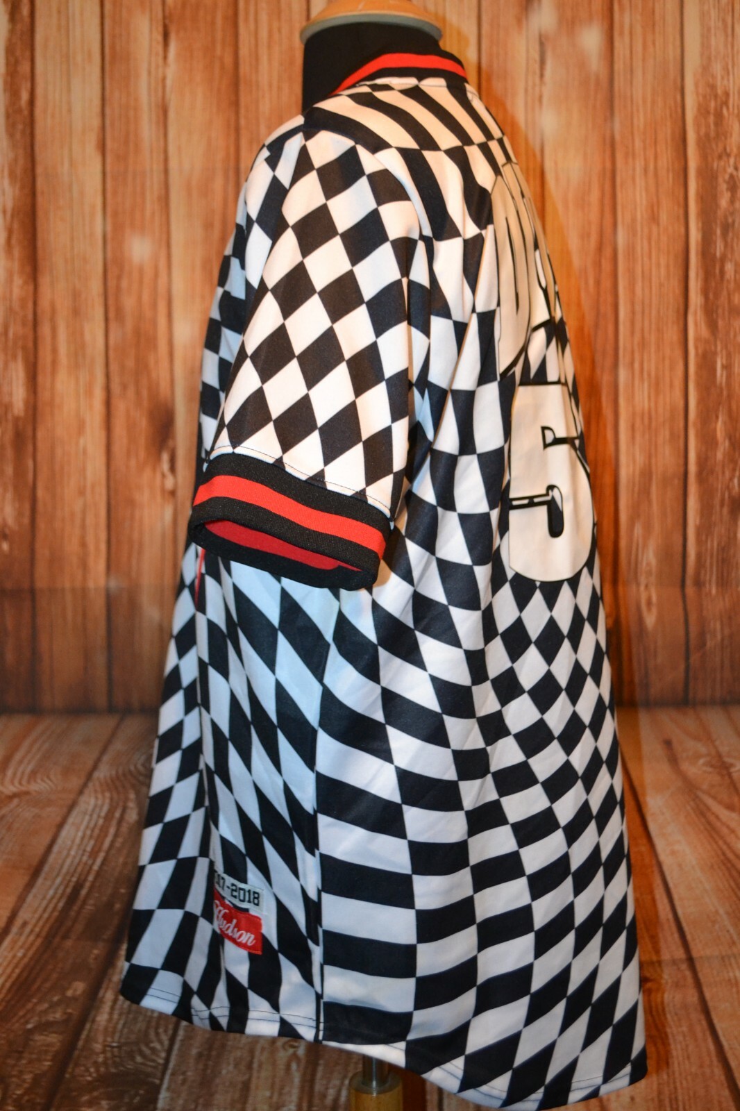 Hudson Outerwear Men’s Checker Pattern Diddy 54 Shark Teeth T Shirt Size XL