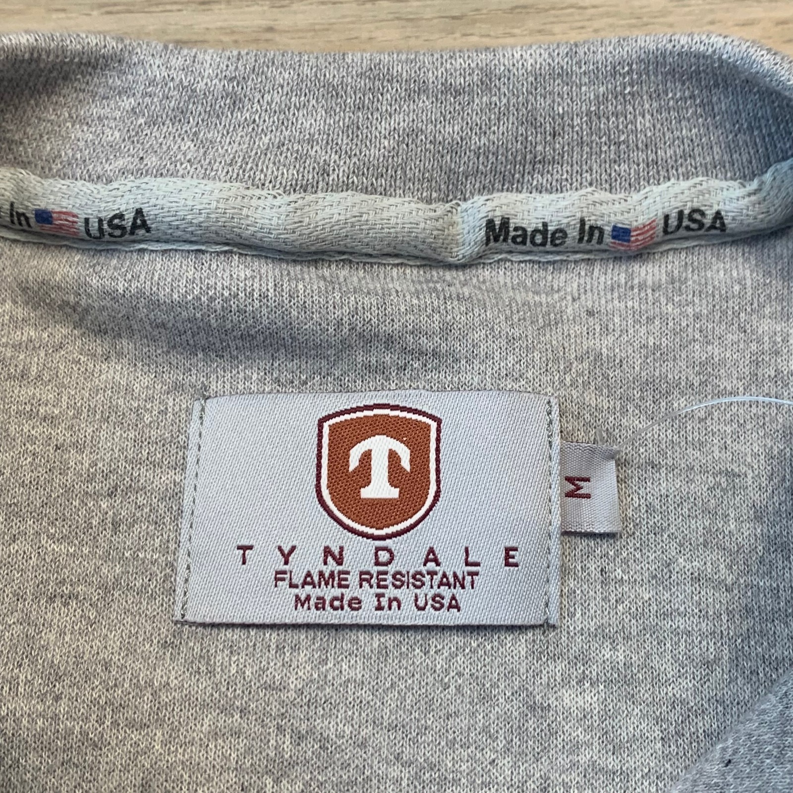 NEW Tyndale FR Henley Shirt Men Medium Gray L/S Flame Resistant CAT2 10 CAL FRMC