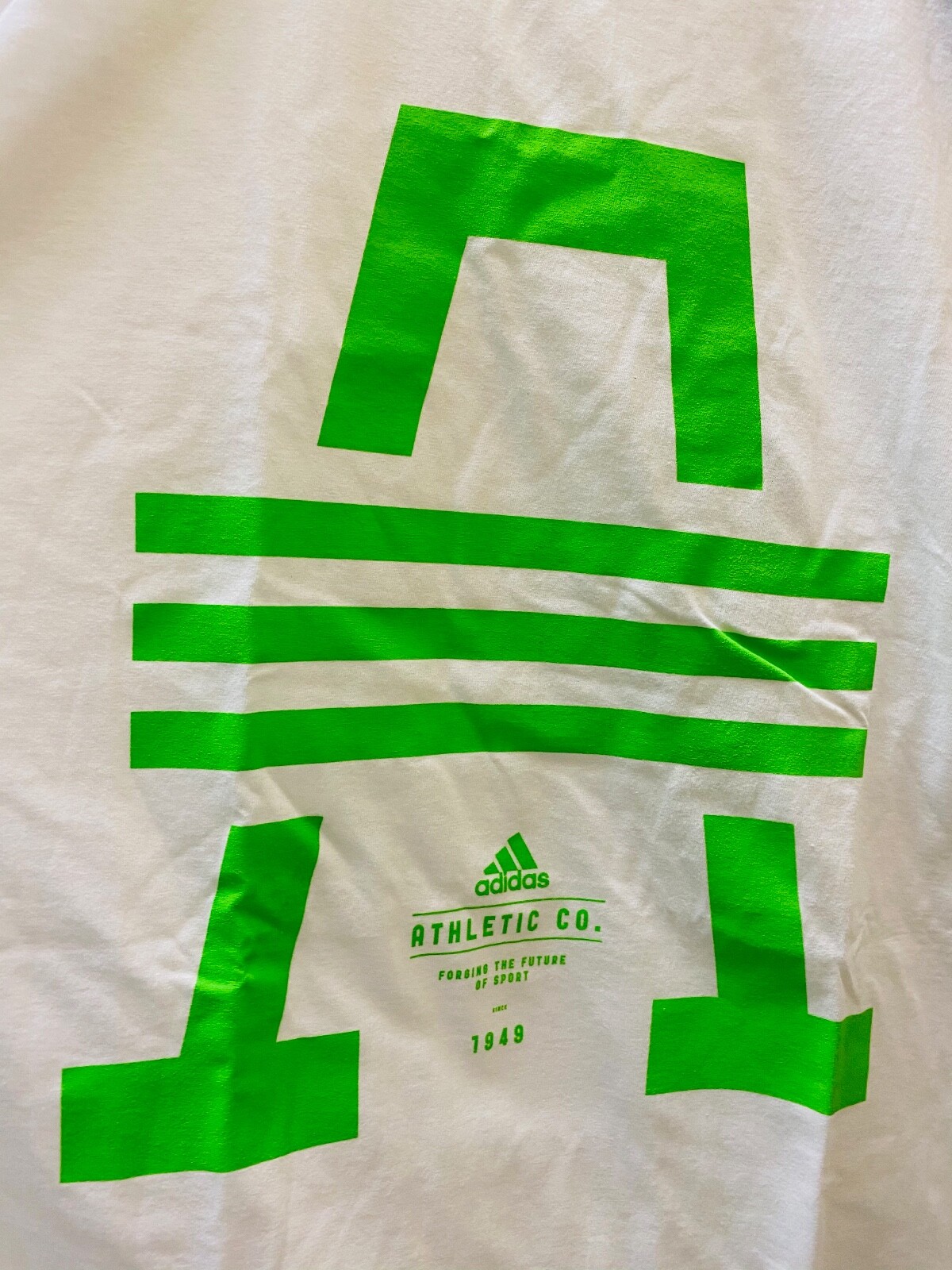 Mens Adidas The Go To Performance Tee t-Shirt-Size medium NWT white athletic co.