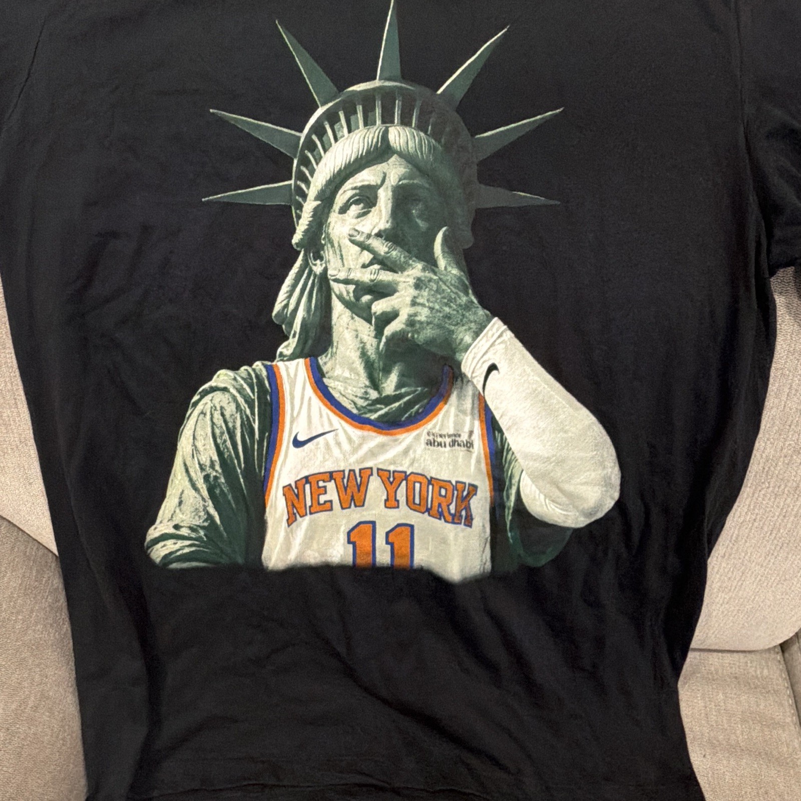 Nike Men’s M Black Crew Neck Short Sleeve Statue of Liberty New York Tee