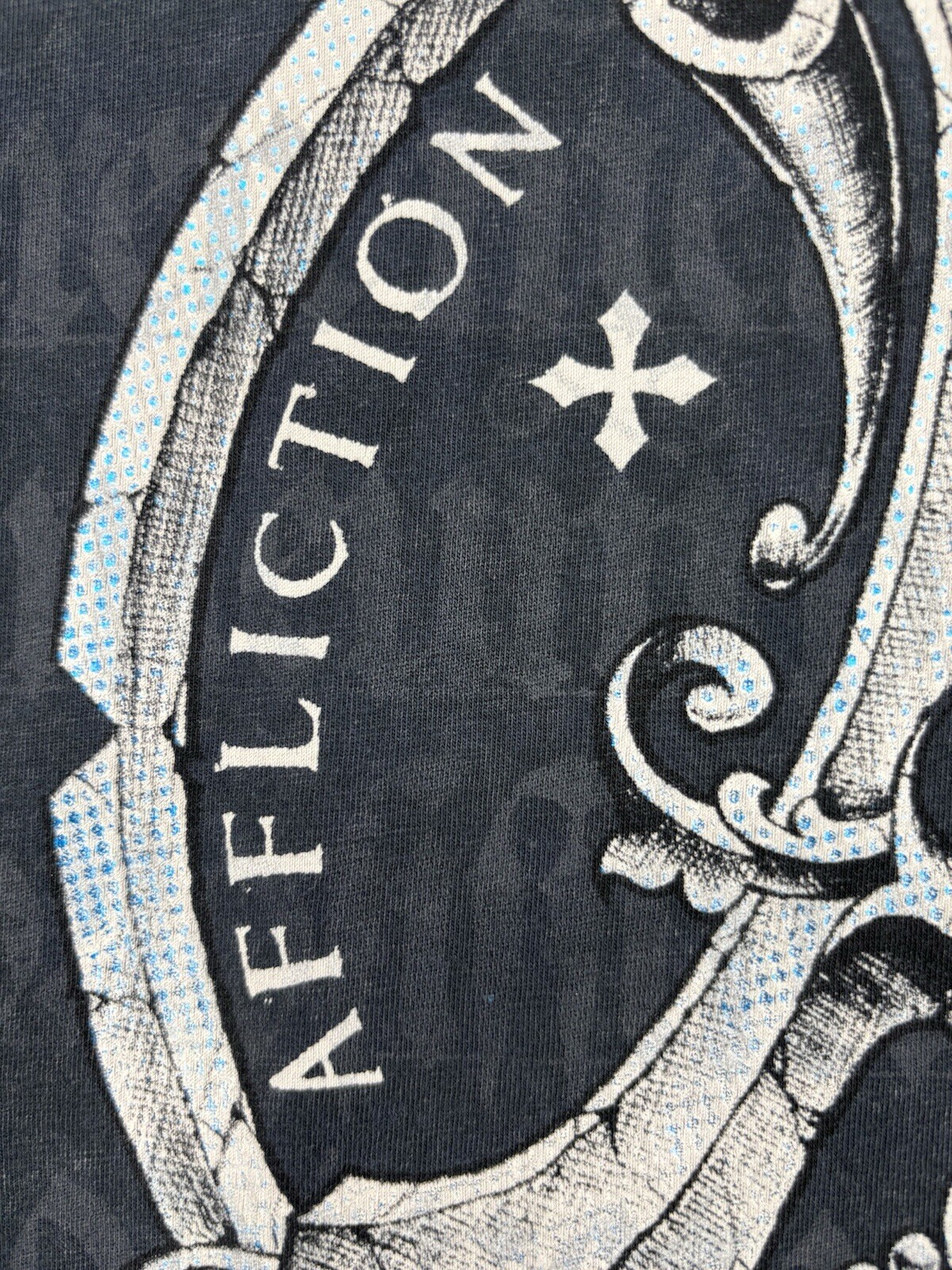 Affliction LIVE FAST SHIELD WINGED T Shirt Gray Blue Foil Accents Men’s M Grunge