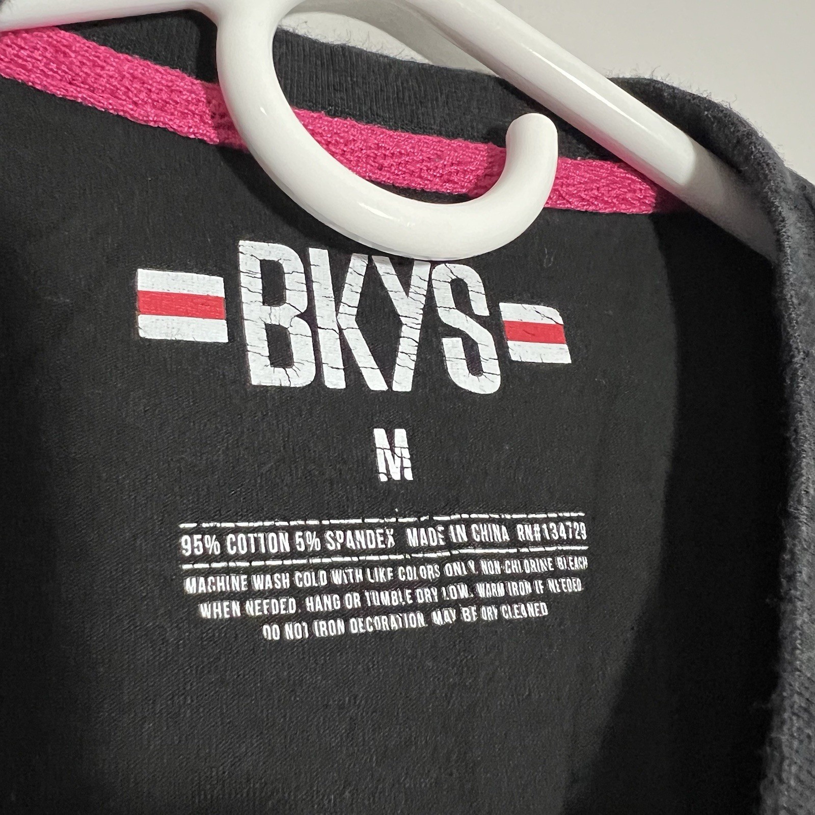 BKYS Abstract Thoughts Black Multi Color Short Sleeve T-Shirt Mens Medium