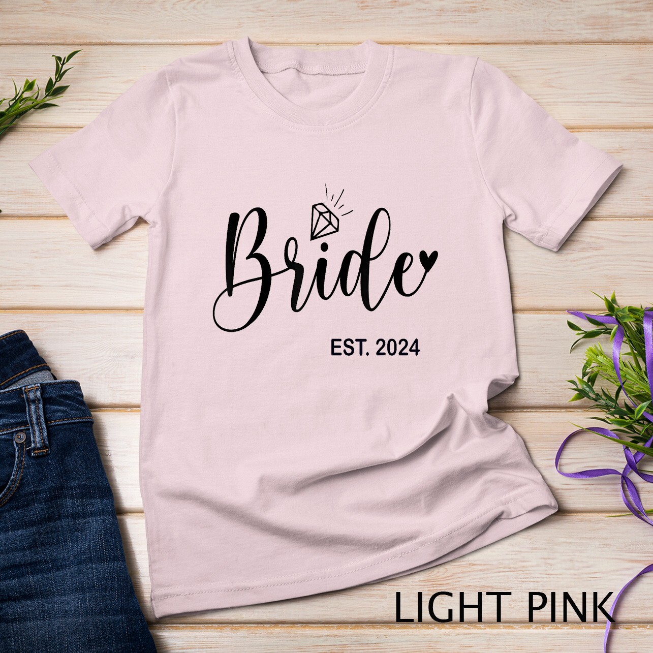 Bride Est. 2024 Bridal Wedding Matching Gifts Woman T-Shirt Unisex T-shirt