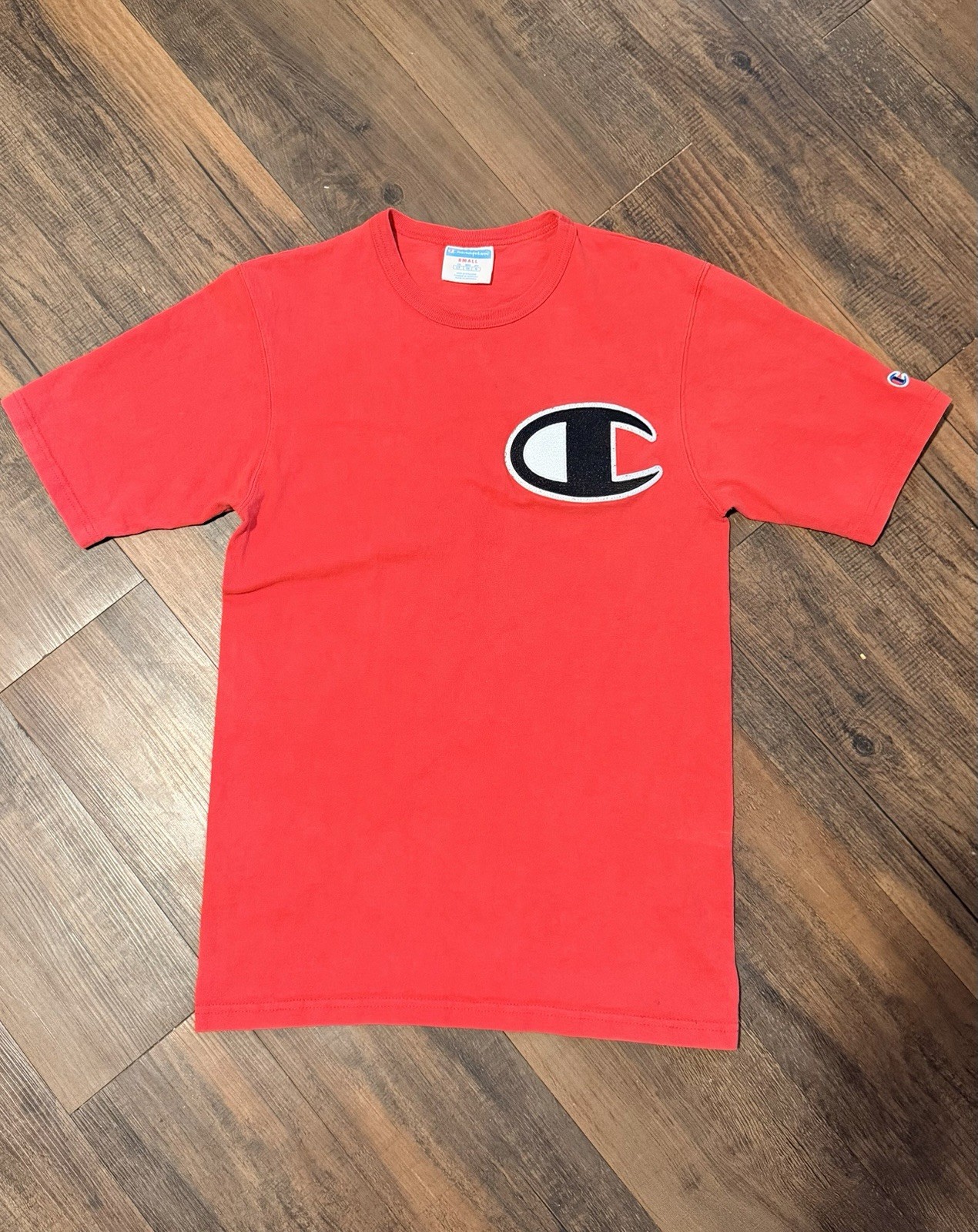 Champion Men’s Small Red Crew Neck Short Sleeve Cotton Knit Logo T-Shirt Vintage