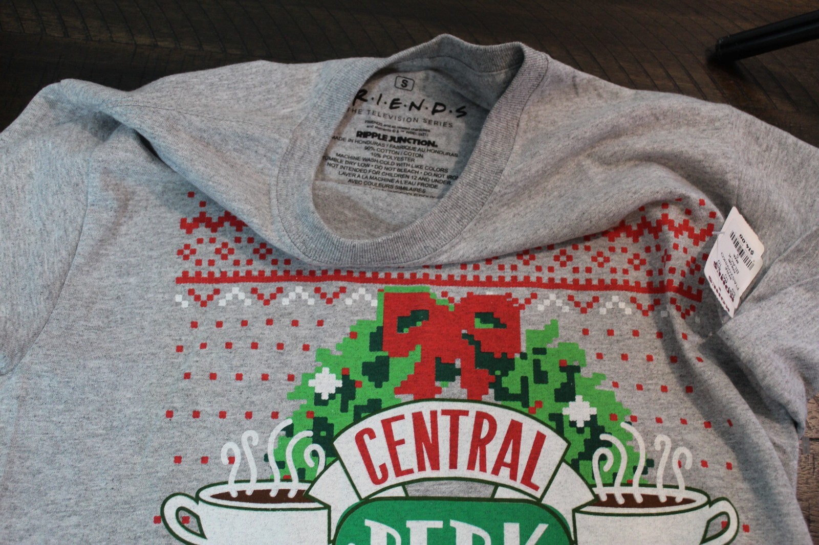 Friends Ugly Holiday T-Shirt Adult Small How You Doin? NWT Central Perk