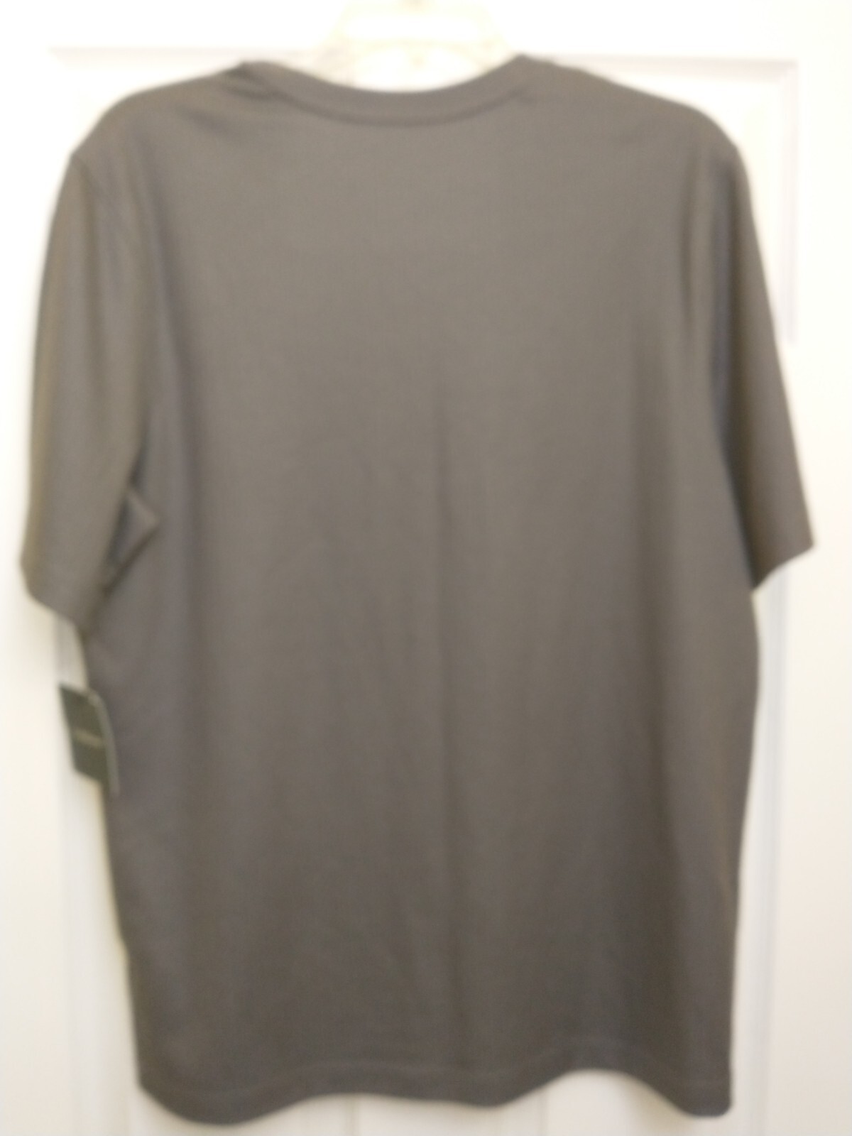 Croft & Barrow Easy Care V-Neck Shirt Men’s Medium Gray Short Sleeve