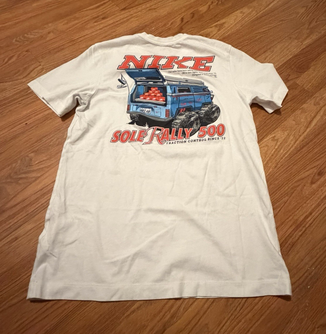 Nike The Nike Tee Sole Rally 500 Graphic Print White Cotton Crew Neck Tee small