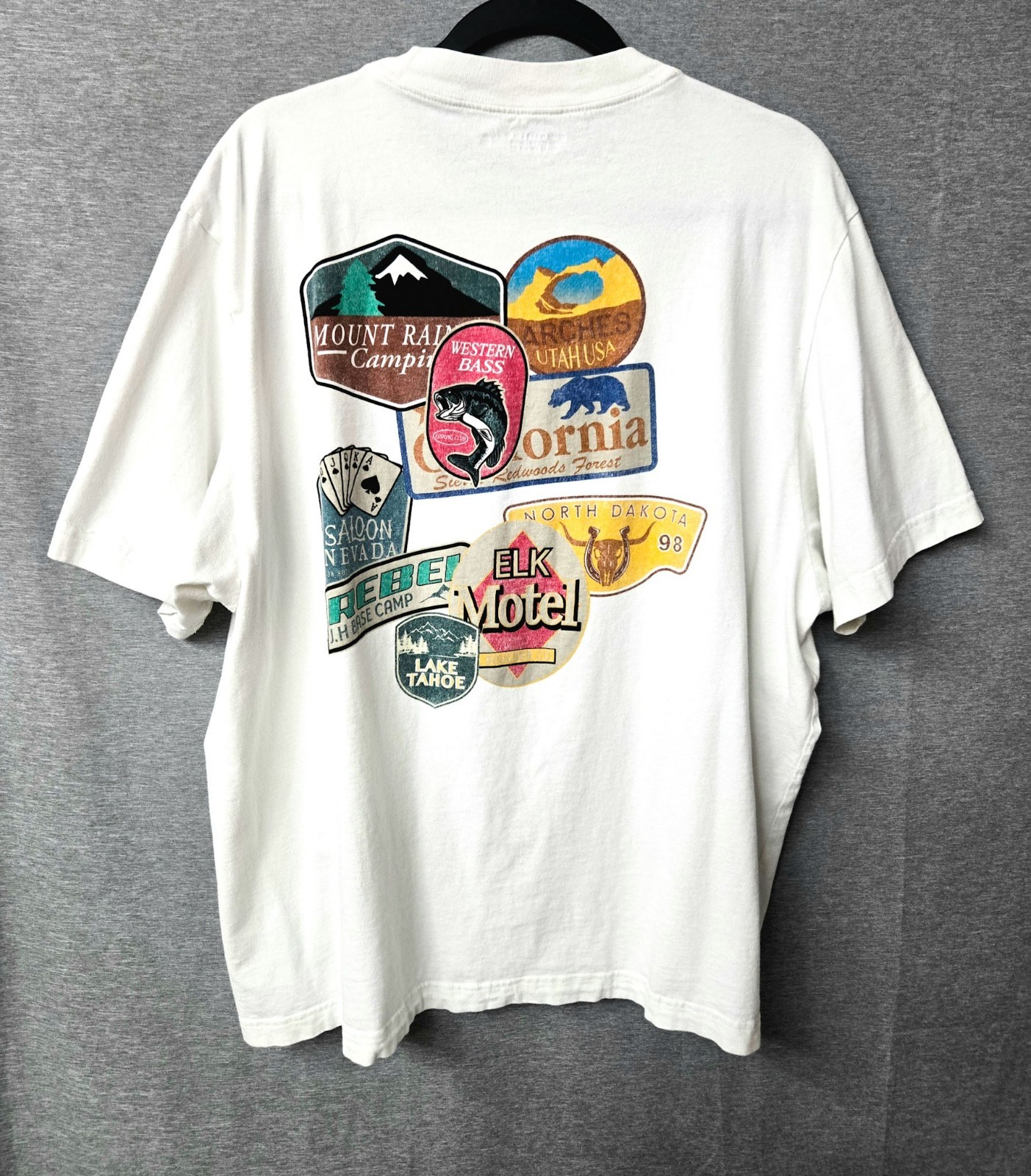 Abercrombie Fitch Patches Graphic Tee XL White North Dakota Mount Rainier