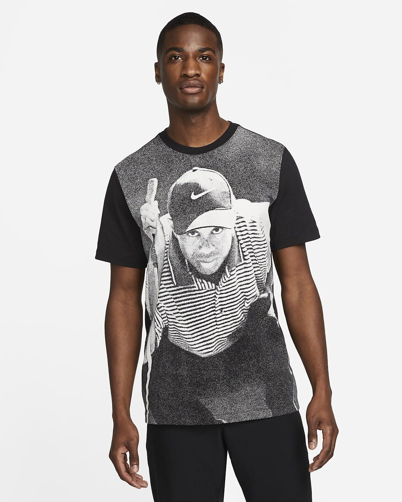 Nike Golf Tiger Woods Size Small TW Poster T-Shirt Men’s Tee DQ8129-010 NWT
