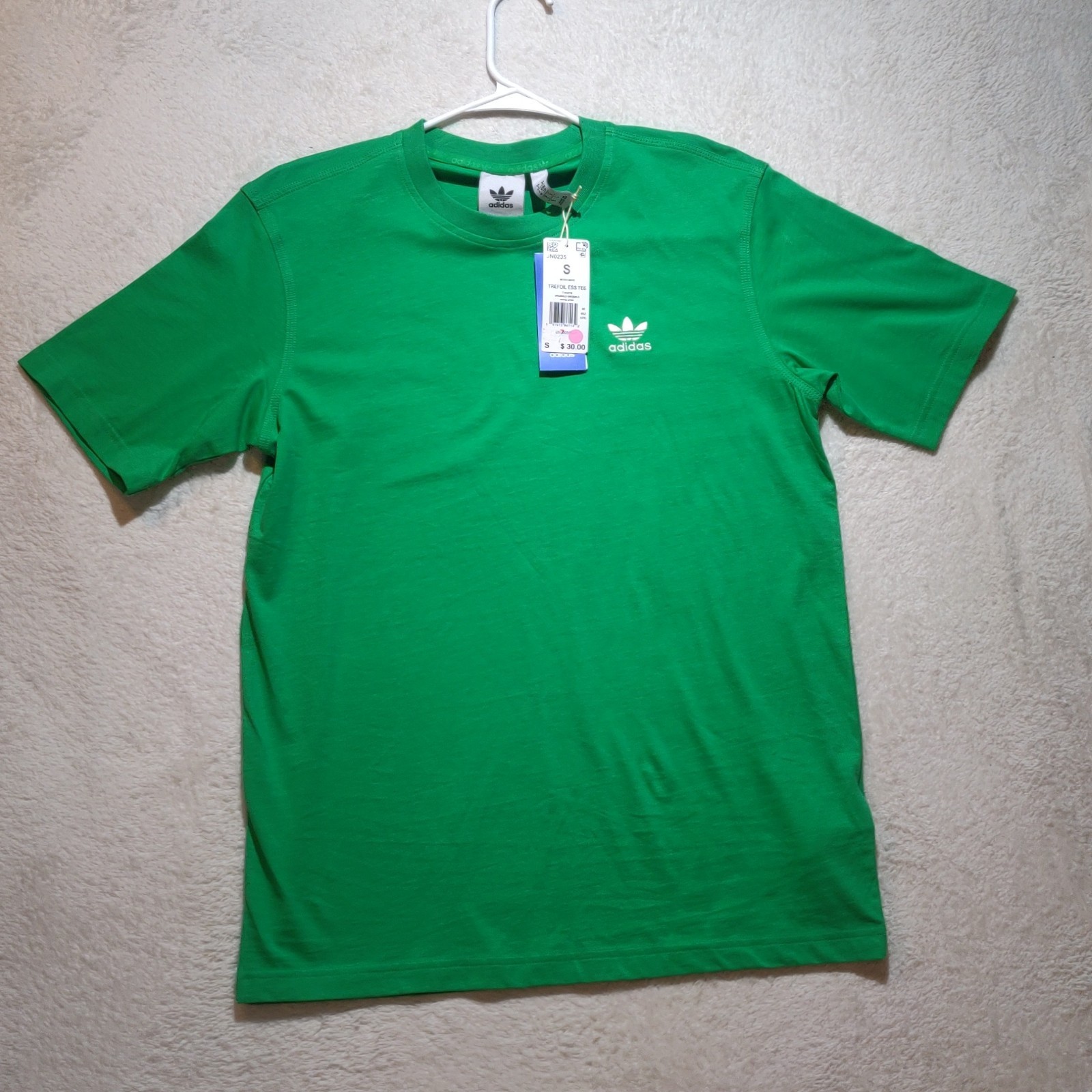 Adidas Trefoil Essentials Tee Shirt Size Small Mens Energy Green JN0235, NWT