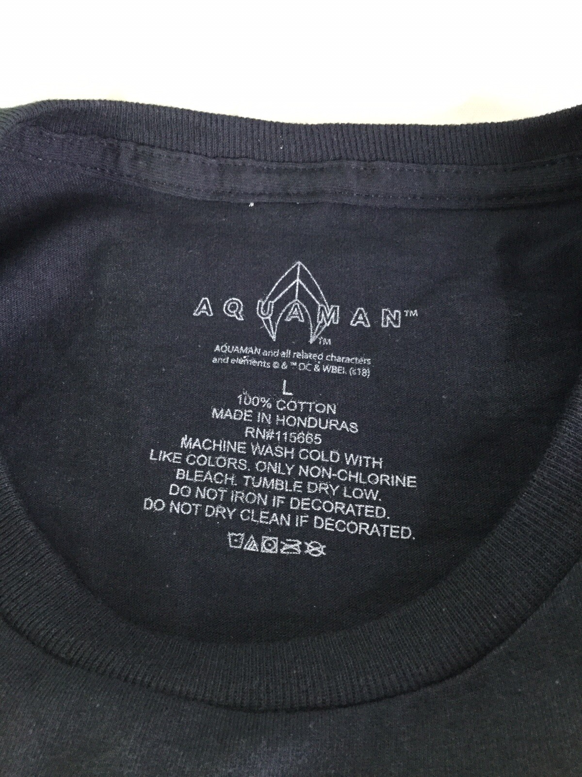 NEW Aquaman Black Manta Logo Graphic Print Short Sleeve Tee T-Shirt Men’s Size L