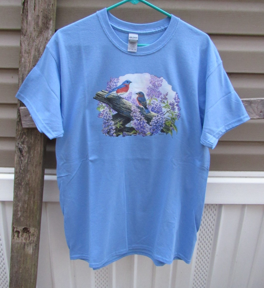 NEW Spring Courting bluebirds short sleeve blue T- shirt – Large