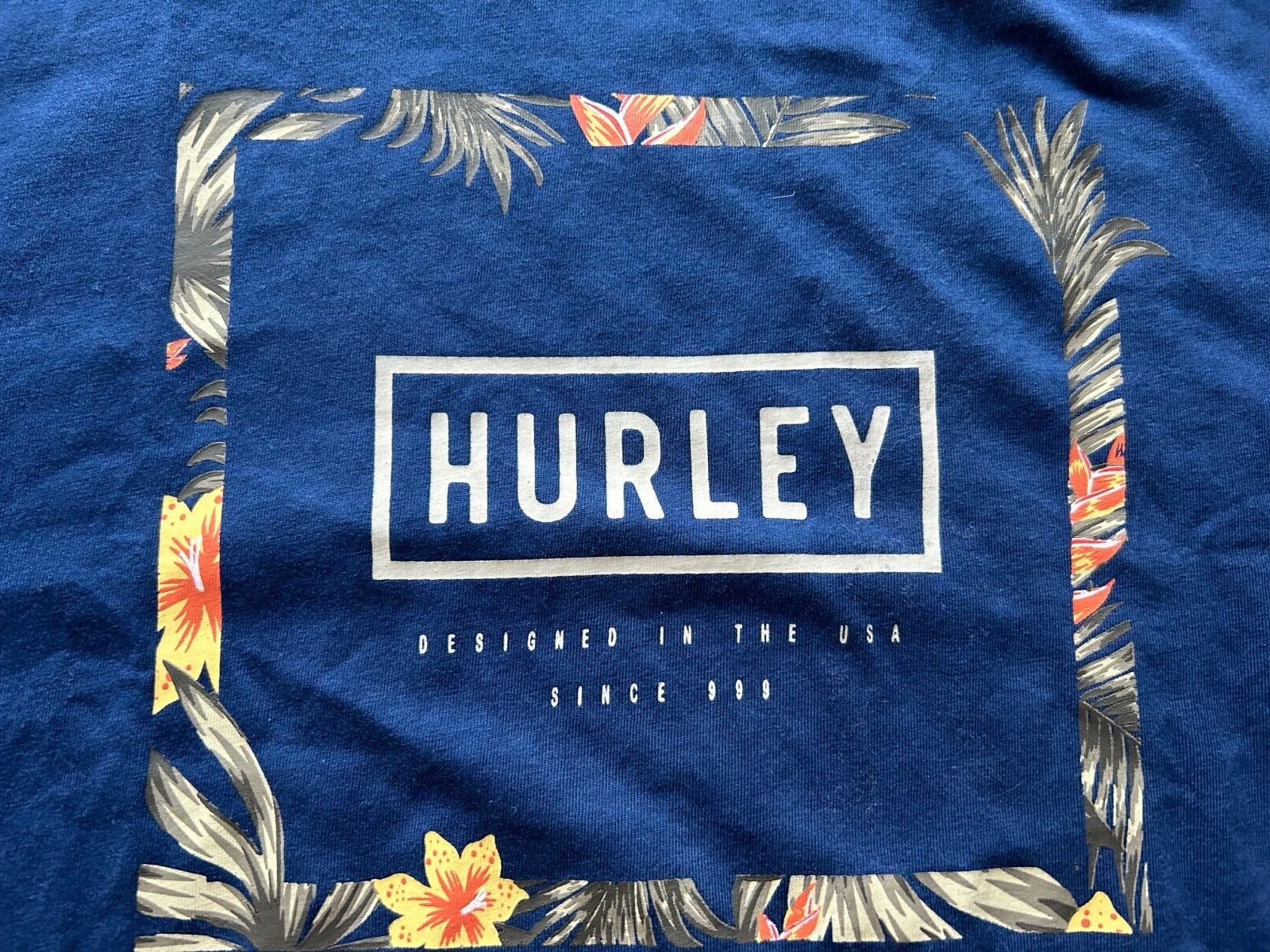 HURLEY SIZE LARGE DARK BLUE SHORT SLEEVE T-SHIRT…SEE DESCRIPTION