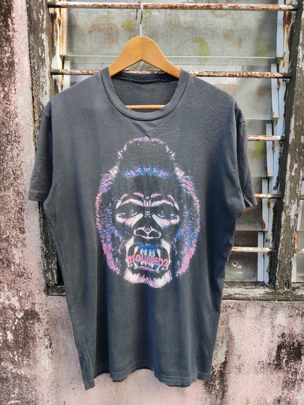 Vintage DSQuared2 Gorilla Designer Shirt Size M Designer Luxury Archival