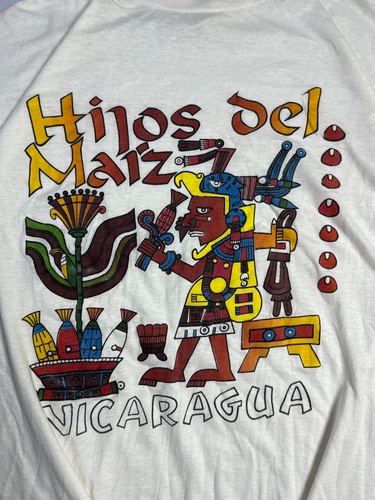 Vintage Nicaragua souvenir T-shirt white Size L 100 Cotton Panama Art Hijos del