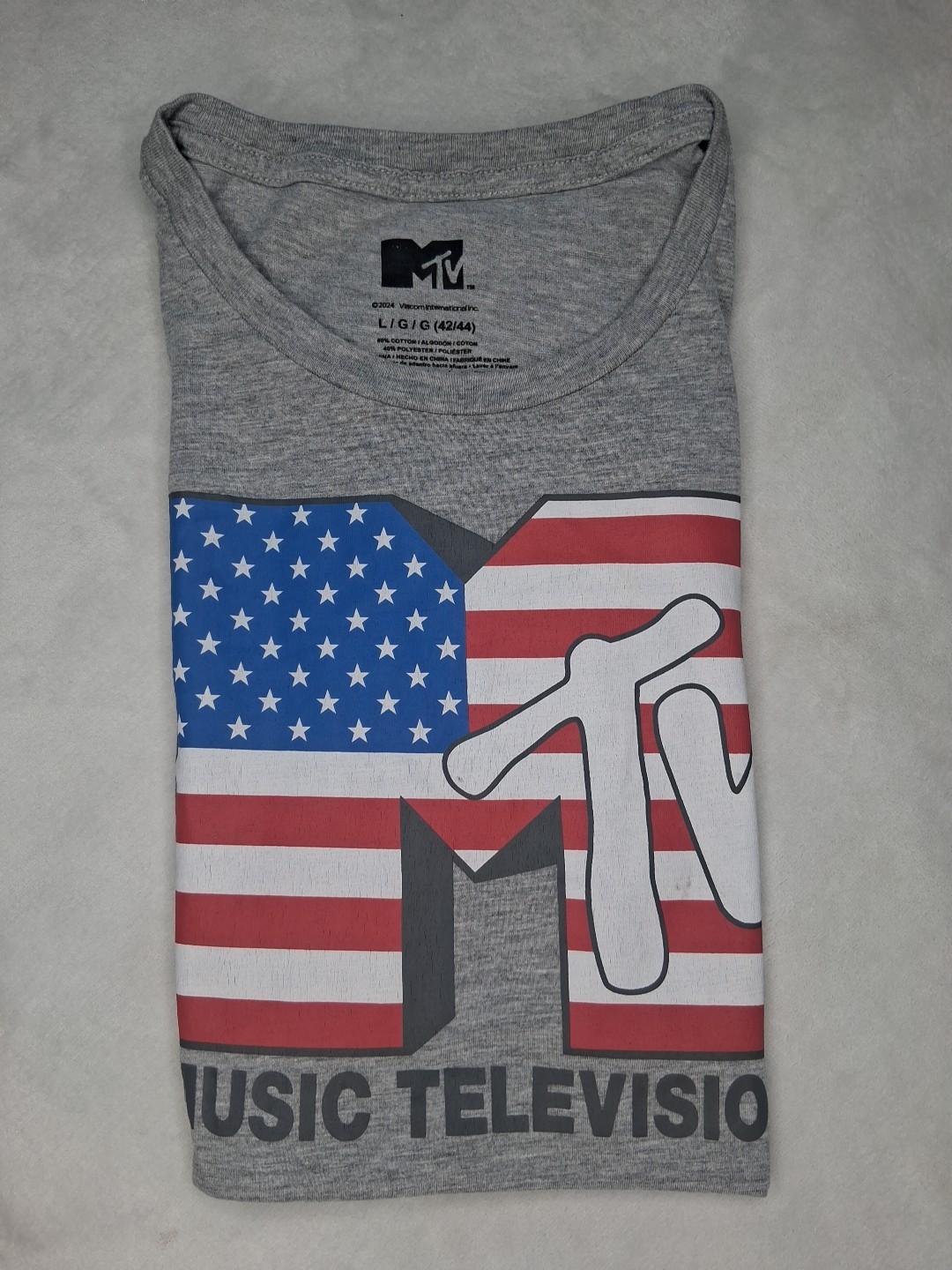 MTV Music Television T-Shirt USA American Flag Print Tee Large (42/44)