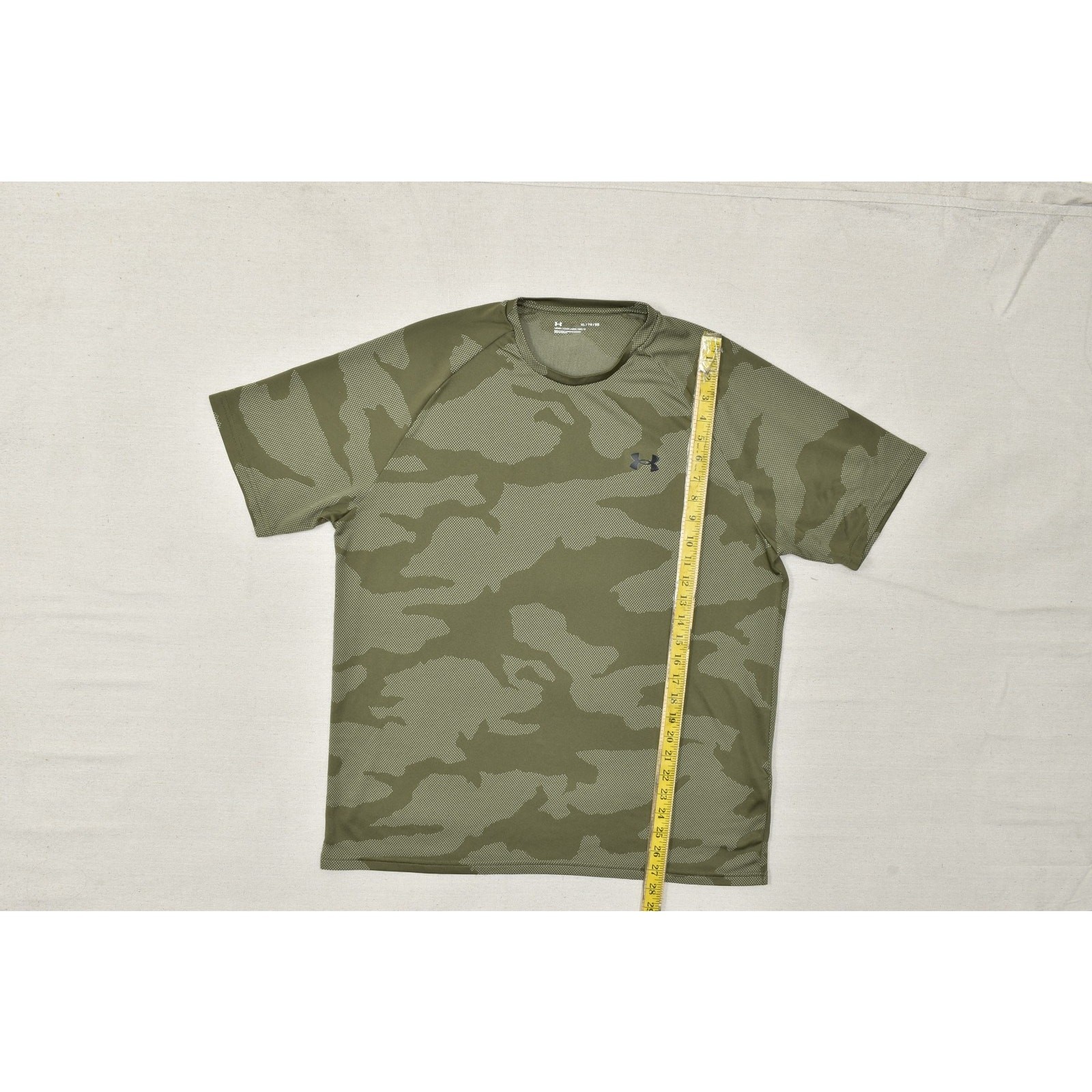 Under Armour Men XL Green Camo Seamless Performance Training T-Shirt Loose Fit