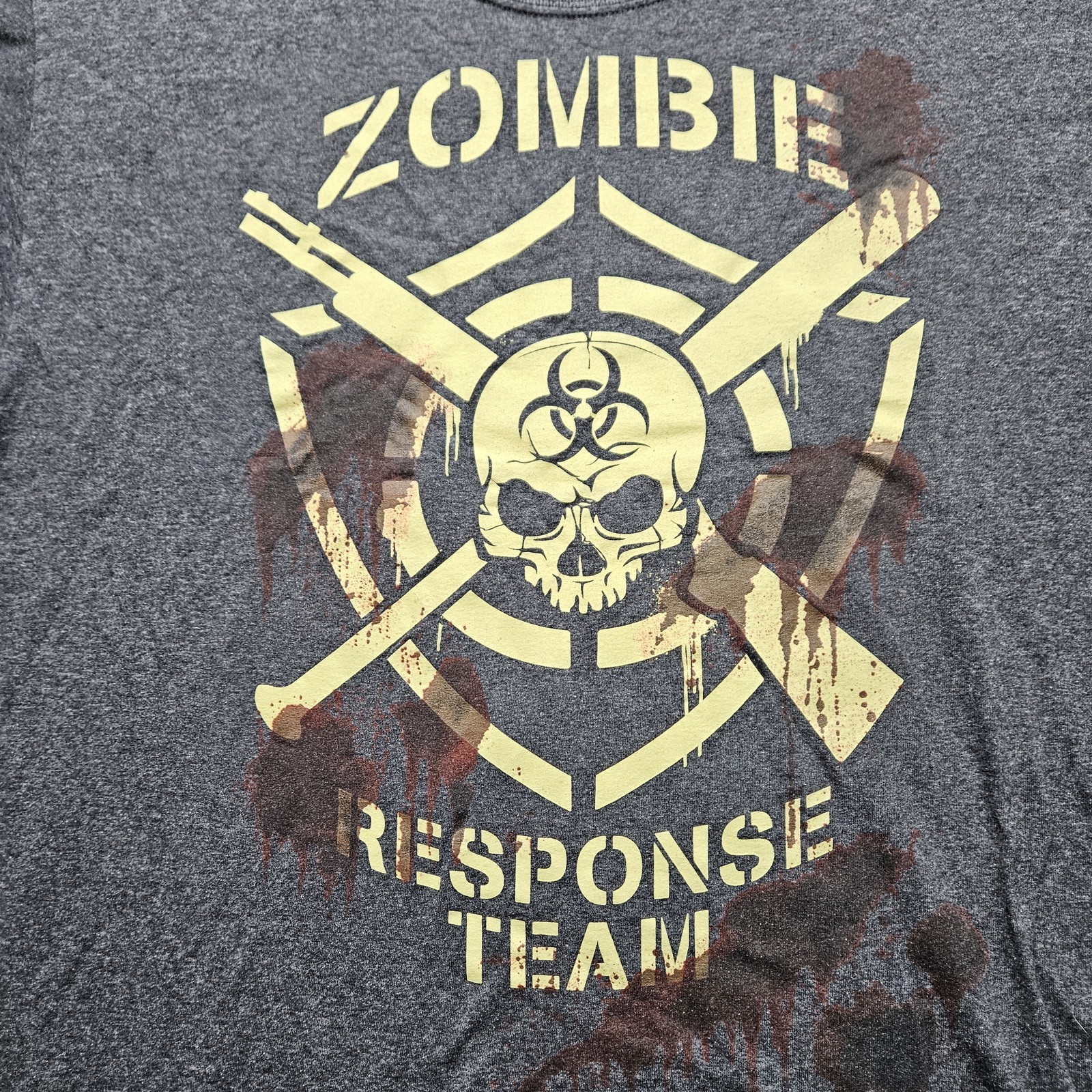 Fruit of the Loom Men’s Large Black Zombie Response Team T-Shirt