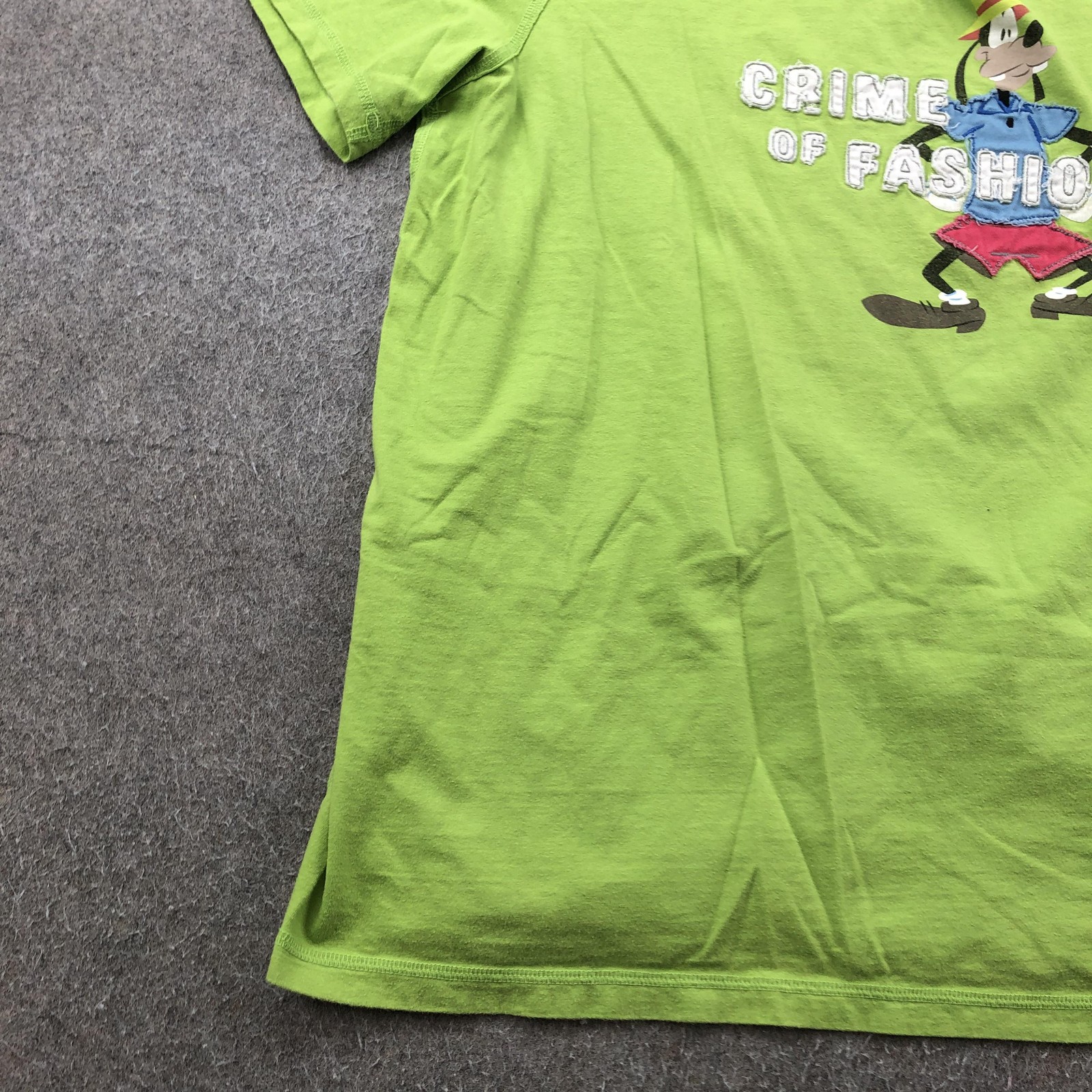 Disney Parks Goofy Crime Of Fashion Shirt Mens XL Green Graphic Top Cartoon